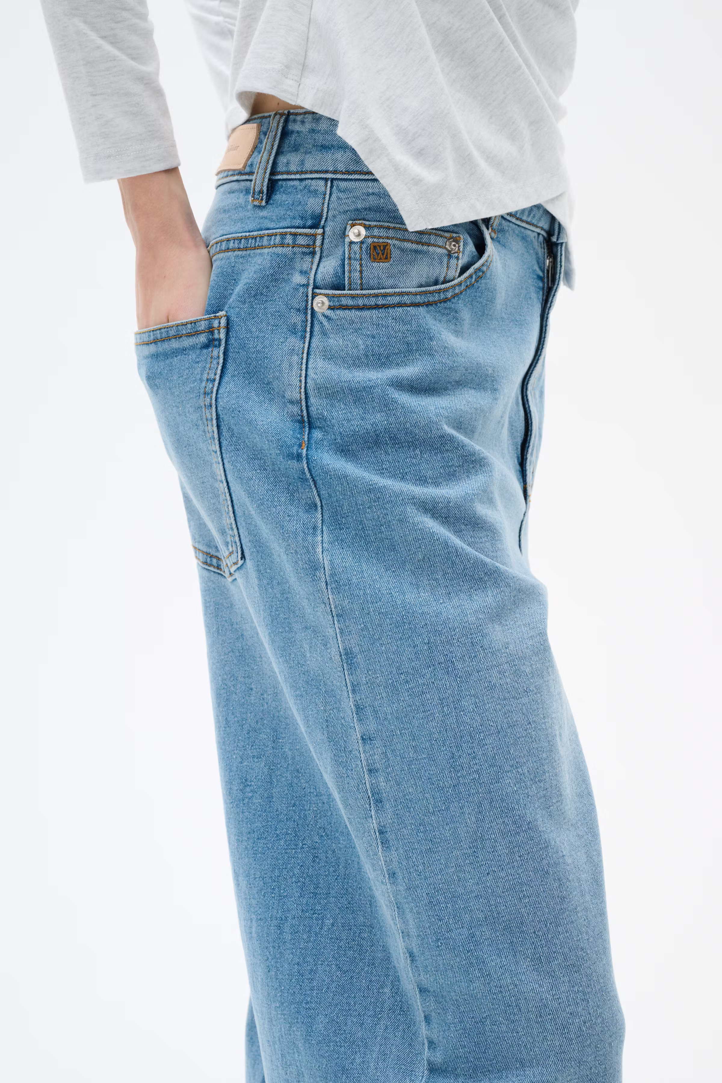 PheifferIW Barrel Jeans LOOKBOOK DETAIL 30109169-303499