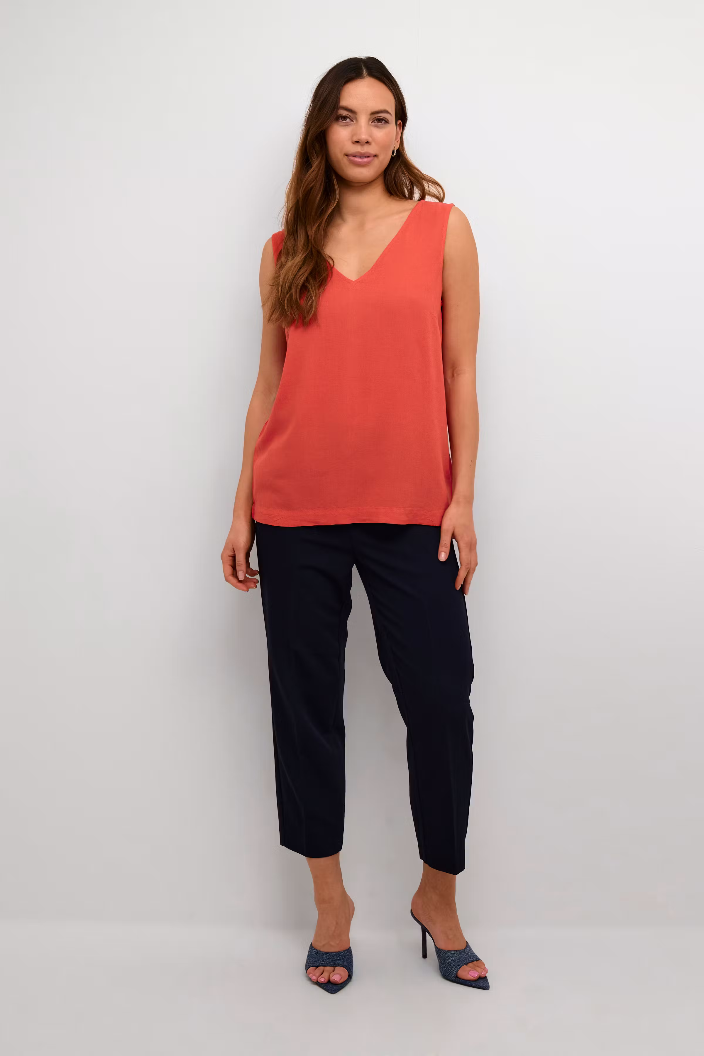 KAmilia Lin Top LOOKBOOK FRONT 10508426-181651