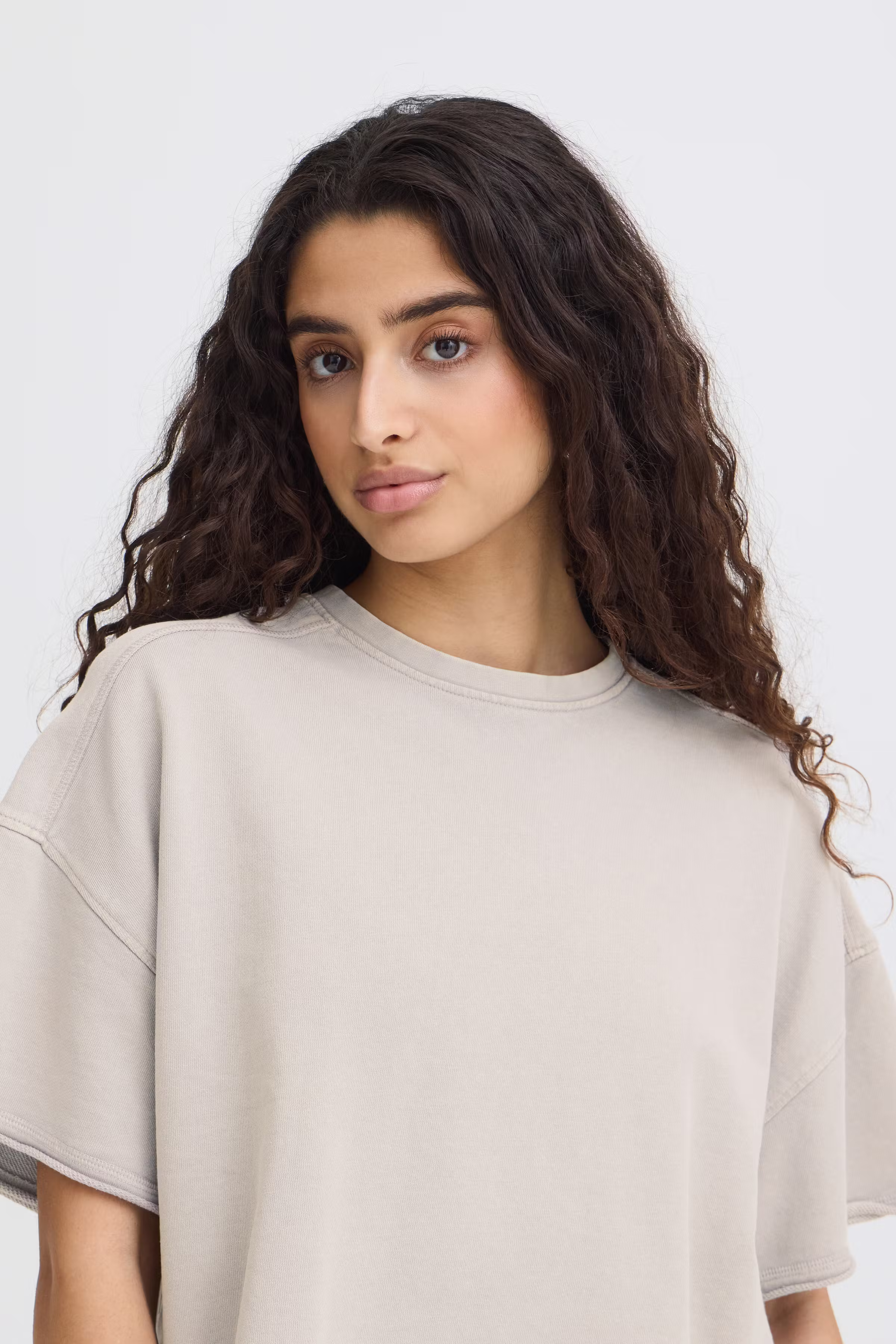 IHNILLO T-shirt LOOKBOOK DETAIL 20125794-163915