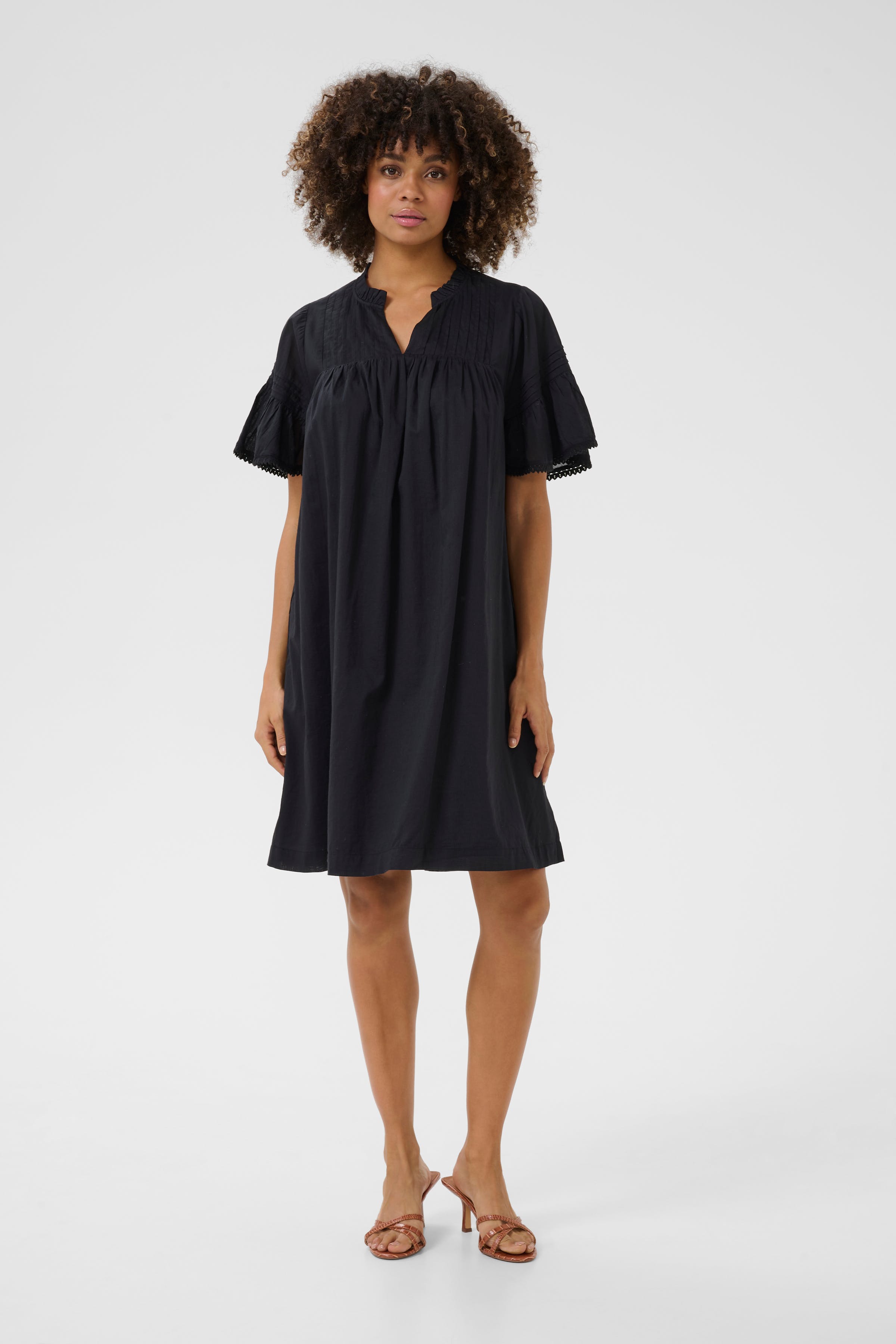 CUcybelle Dress LOOKBOOK FRONT 50111938-500012