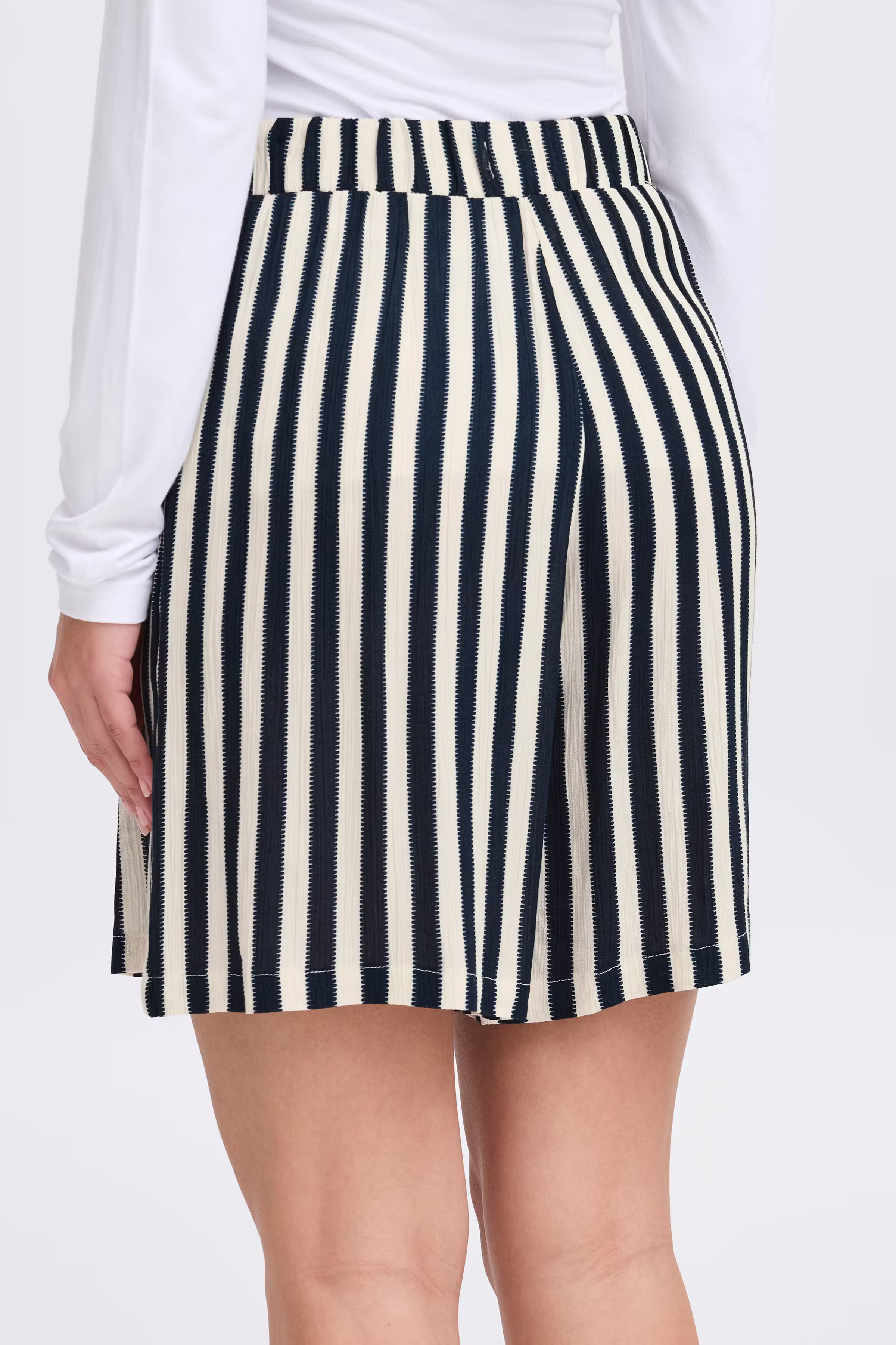 IHMARRAKECH Shorts casual LOOKBOOK DETAIL 20122970-204479