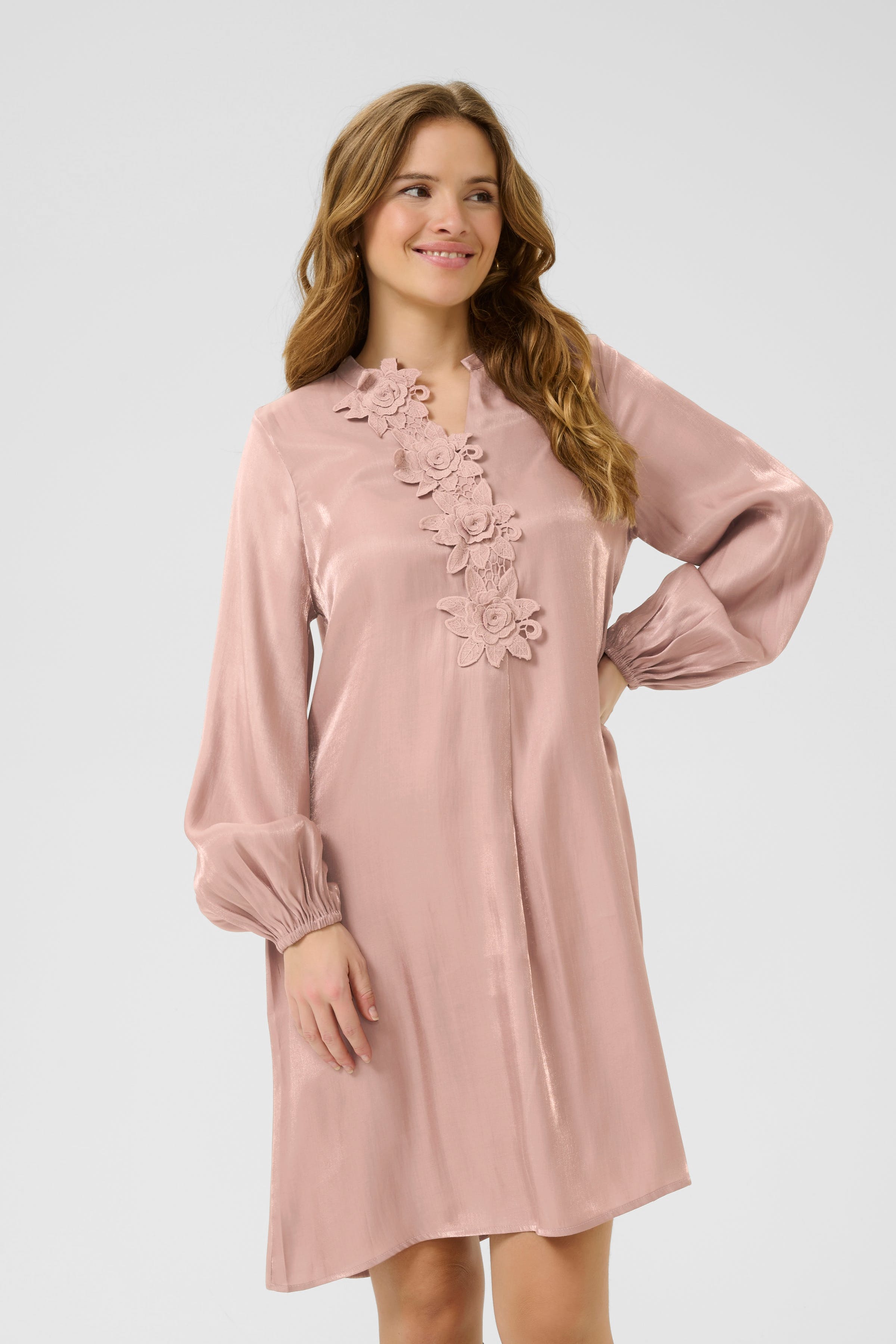 CUfiola Klänning LOOKBOOK FRONT 50112463-161806