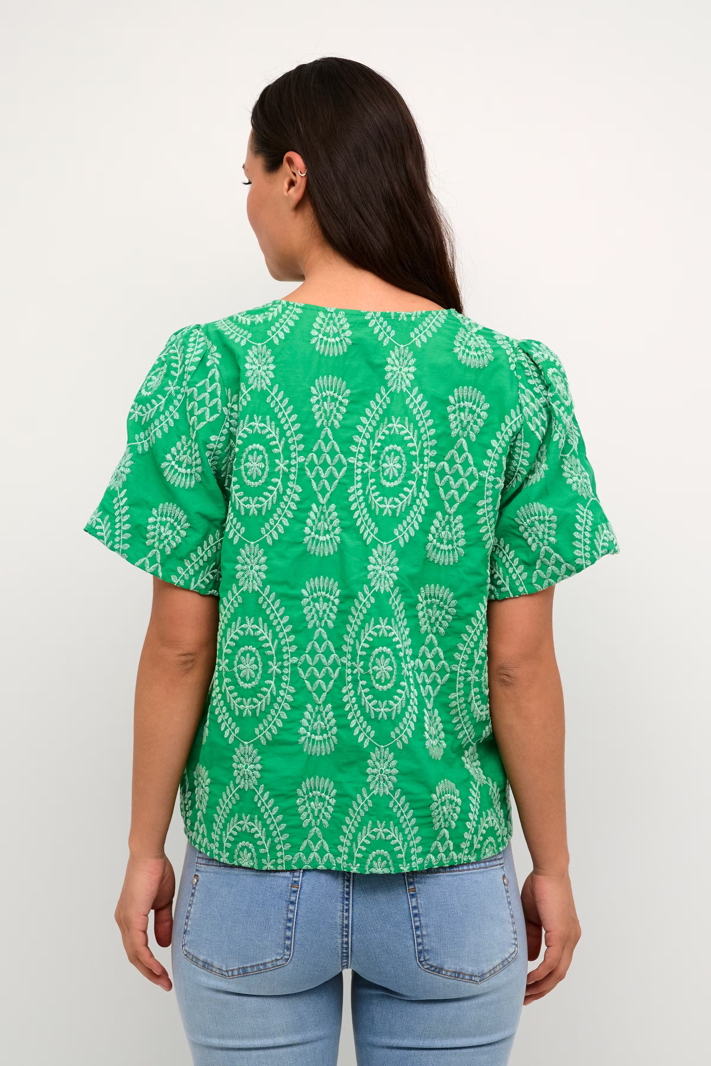 CUtia Blouse LOOKBOOK BACK 50108523-165932