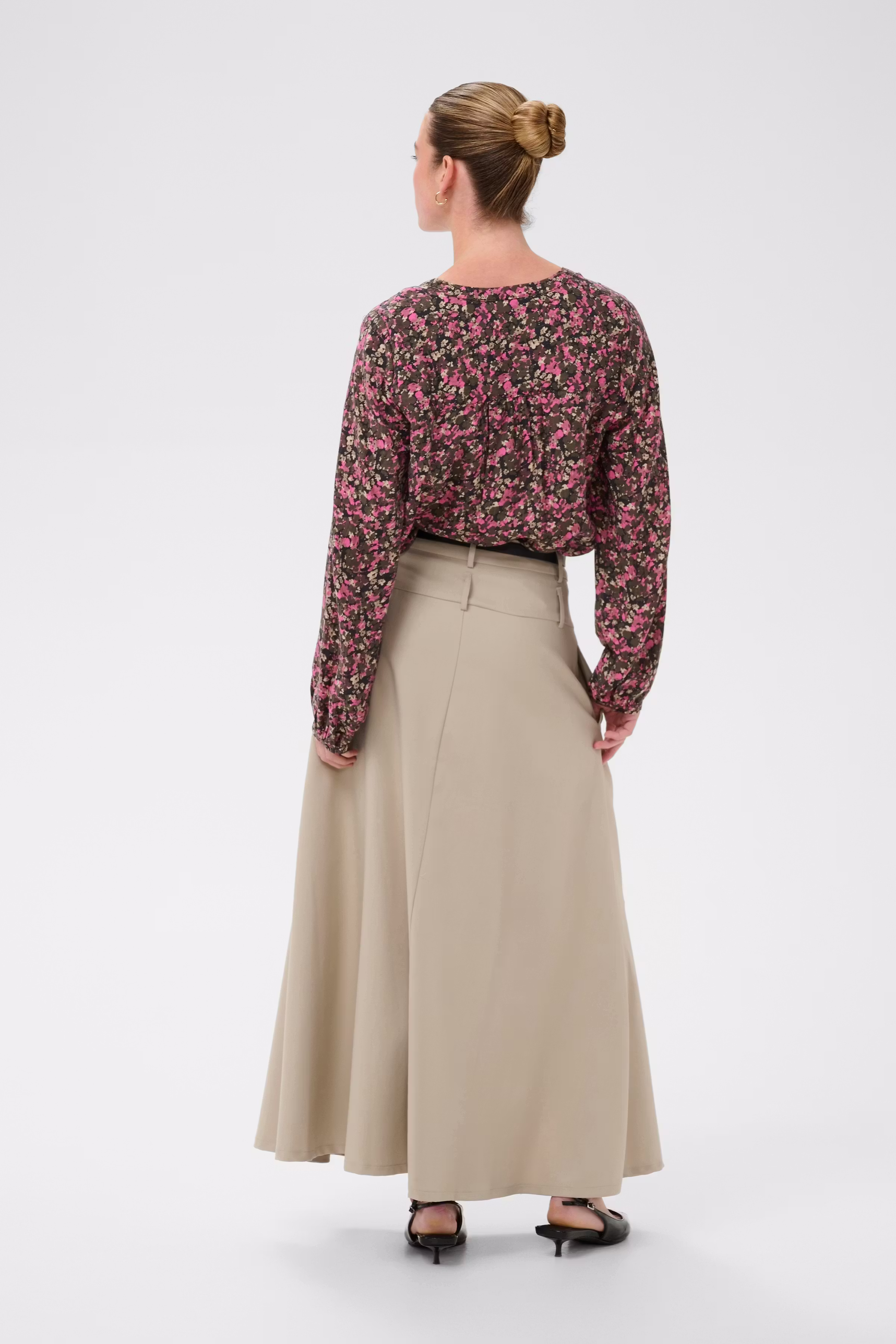 KAbella Blouse LOOKBOOK BACK 10511035-108749