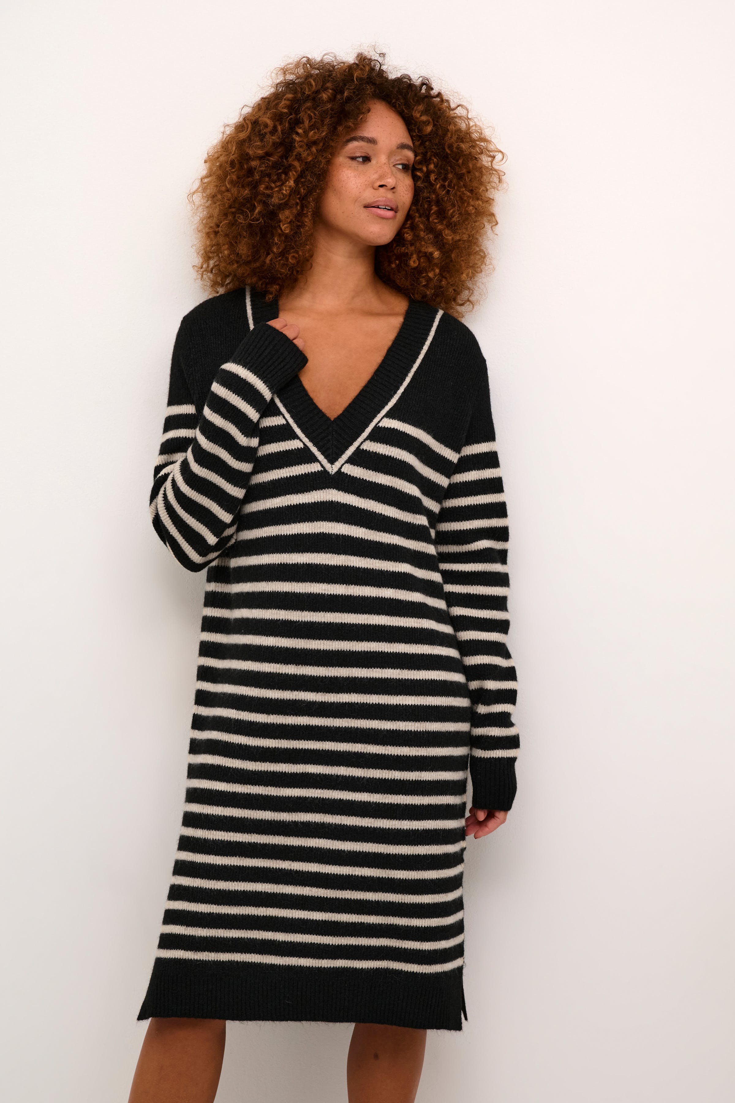 KAjuno Klänning LOOKBOOK FRONT 10509380-106928