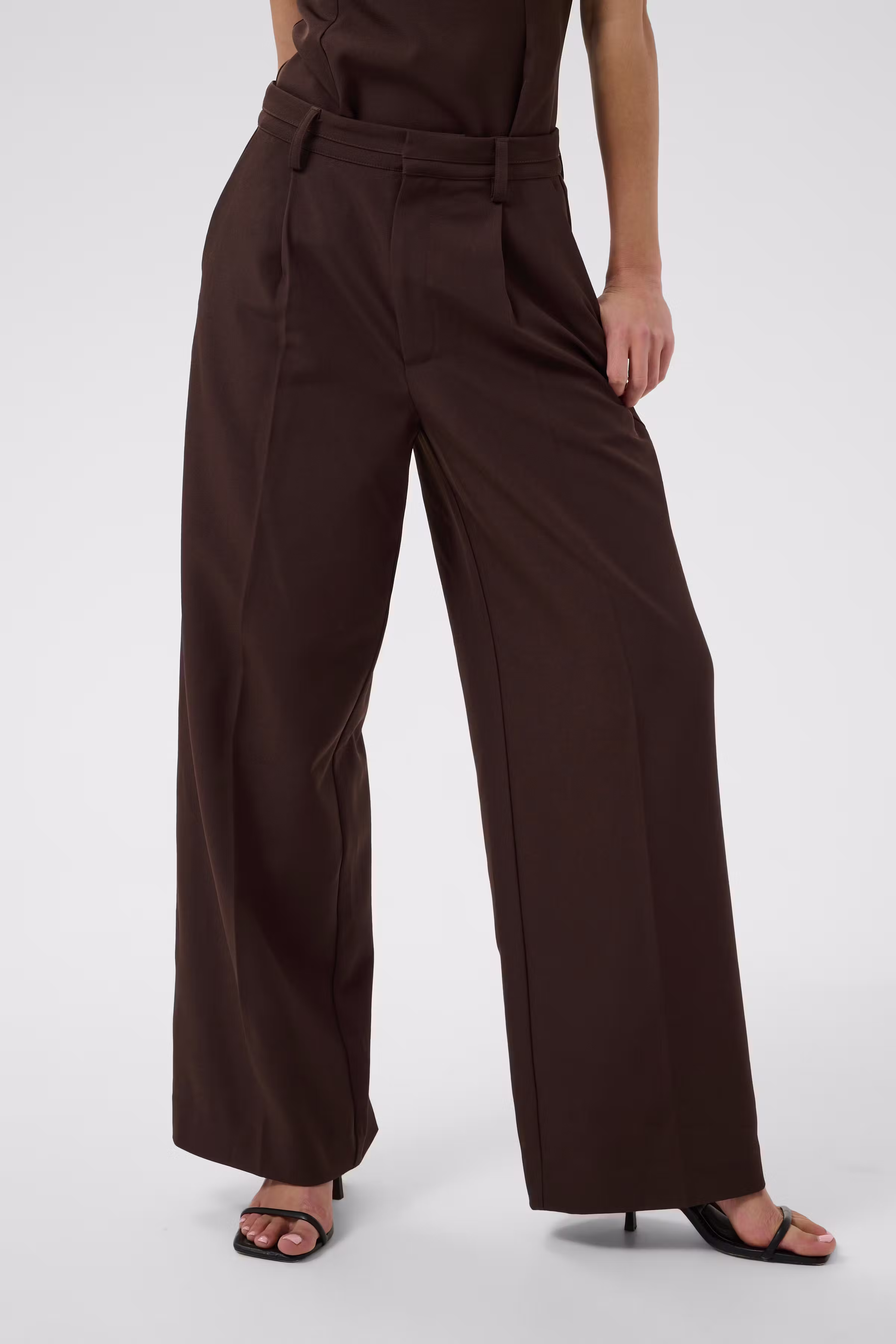 KAlima Broek LOOKBOOK FRONT 10511797-190915
