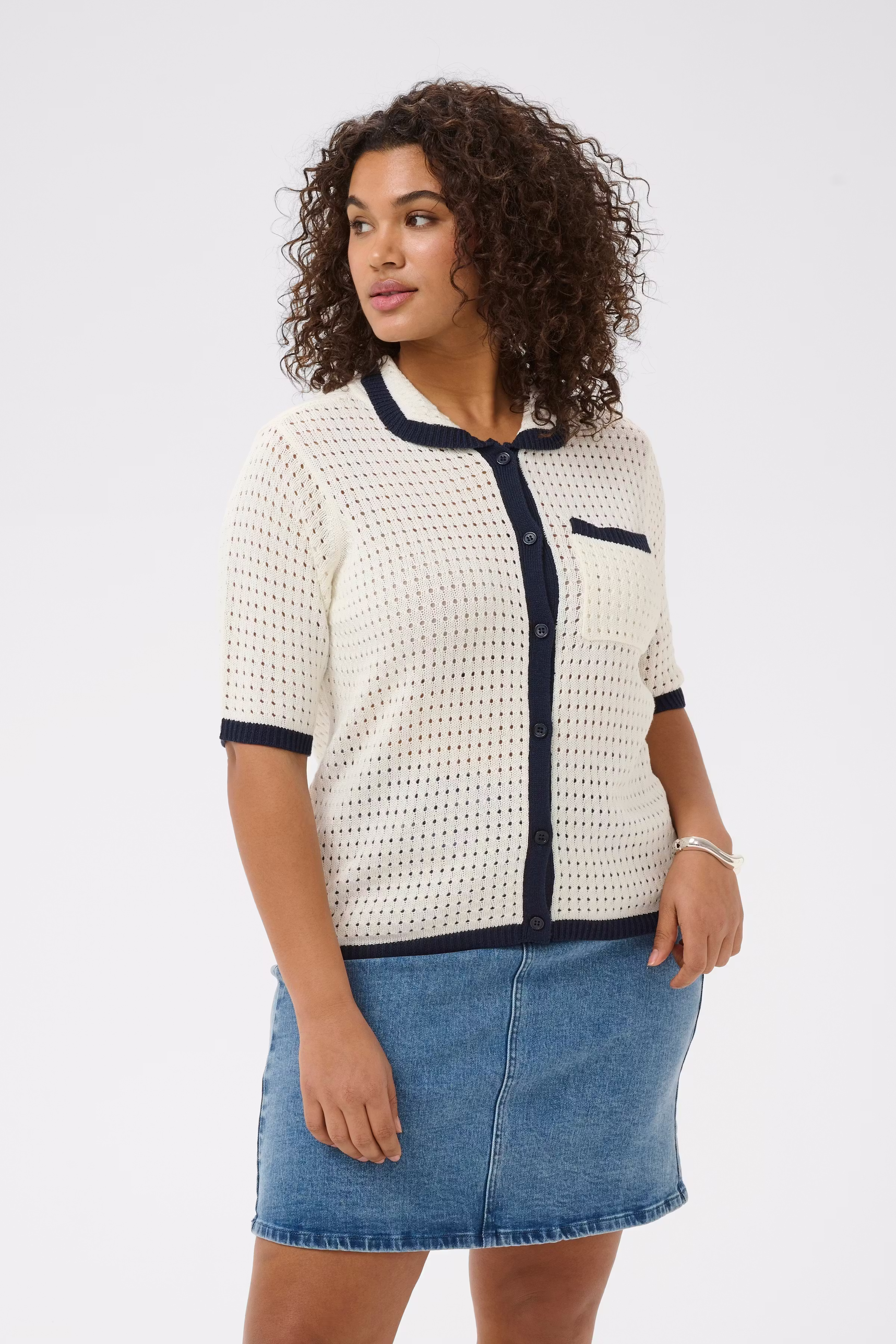 KCbrianne Cardigan LOOKBOOK FRONT 10584132-110602