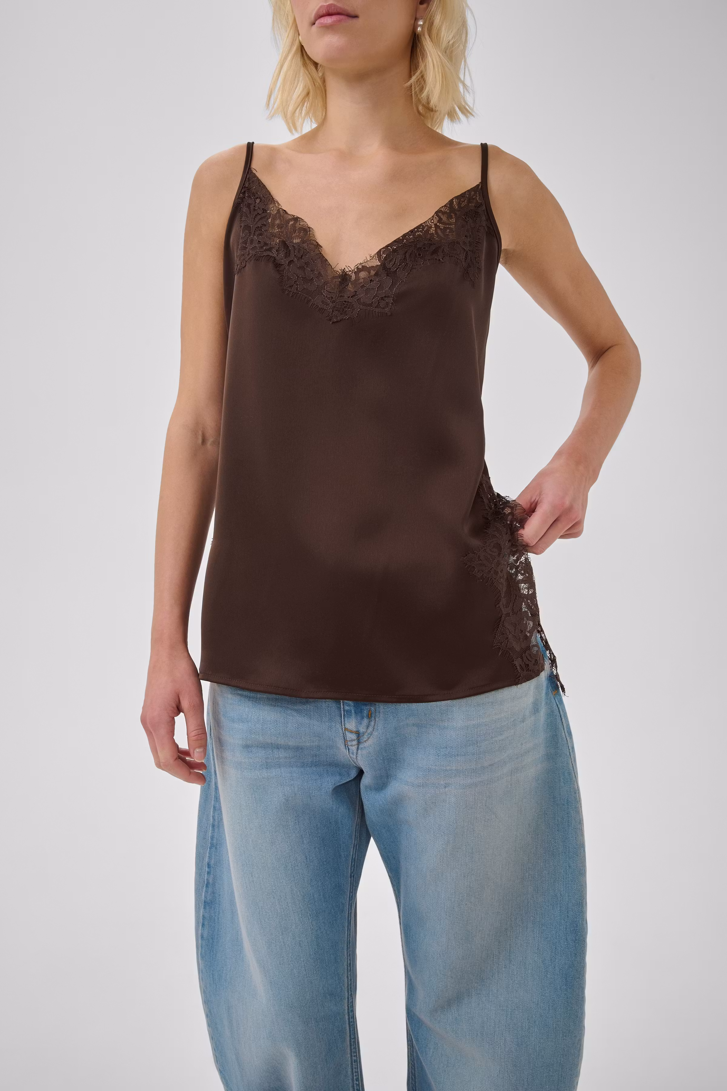 MWBrenda Top LOOKBOOK DETAIL 10705657-109345