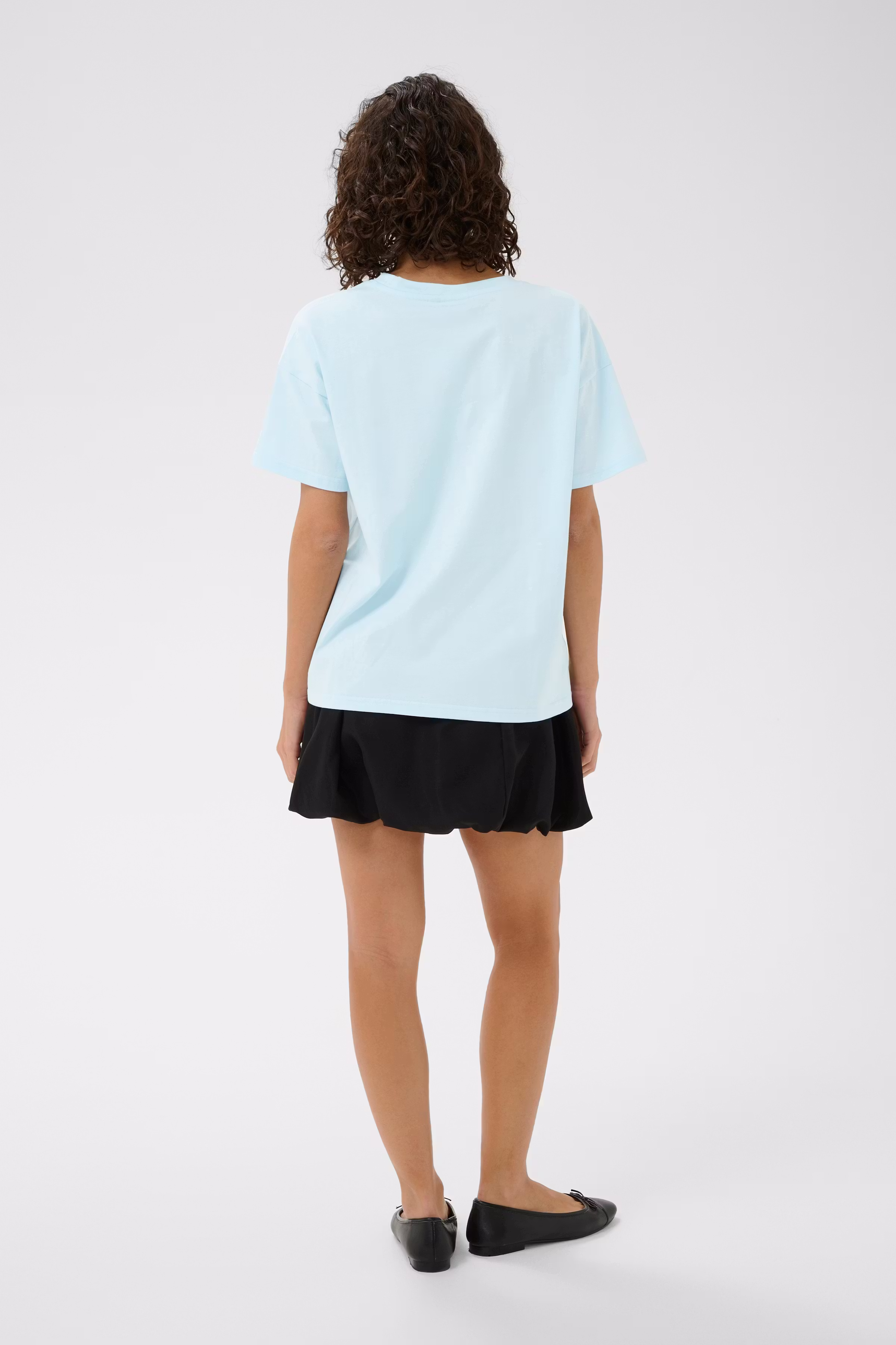 KAchelsea T-shirt LOOKBOOK BACK 10511340-144005