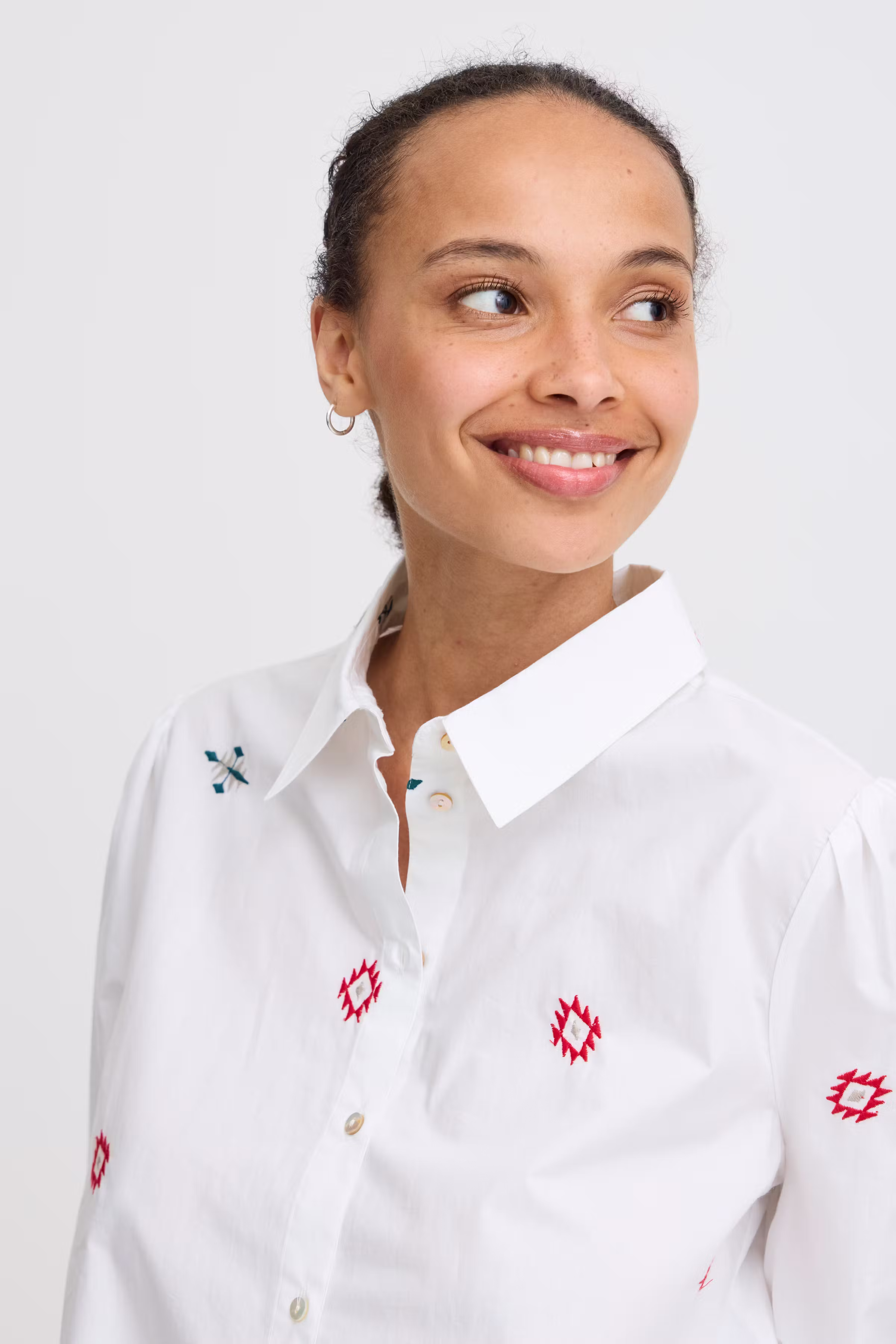 BYICIA Skjorte LOOKBOOK DETAIL 20815230-203639