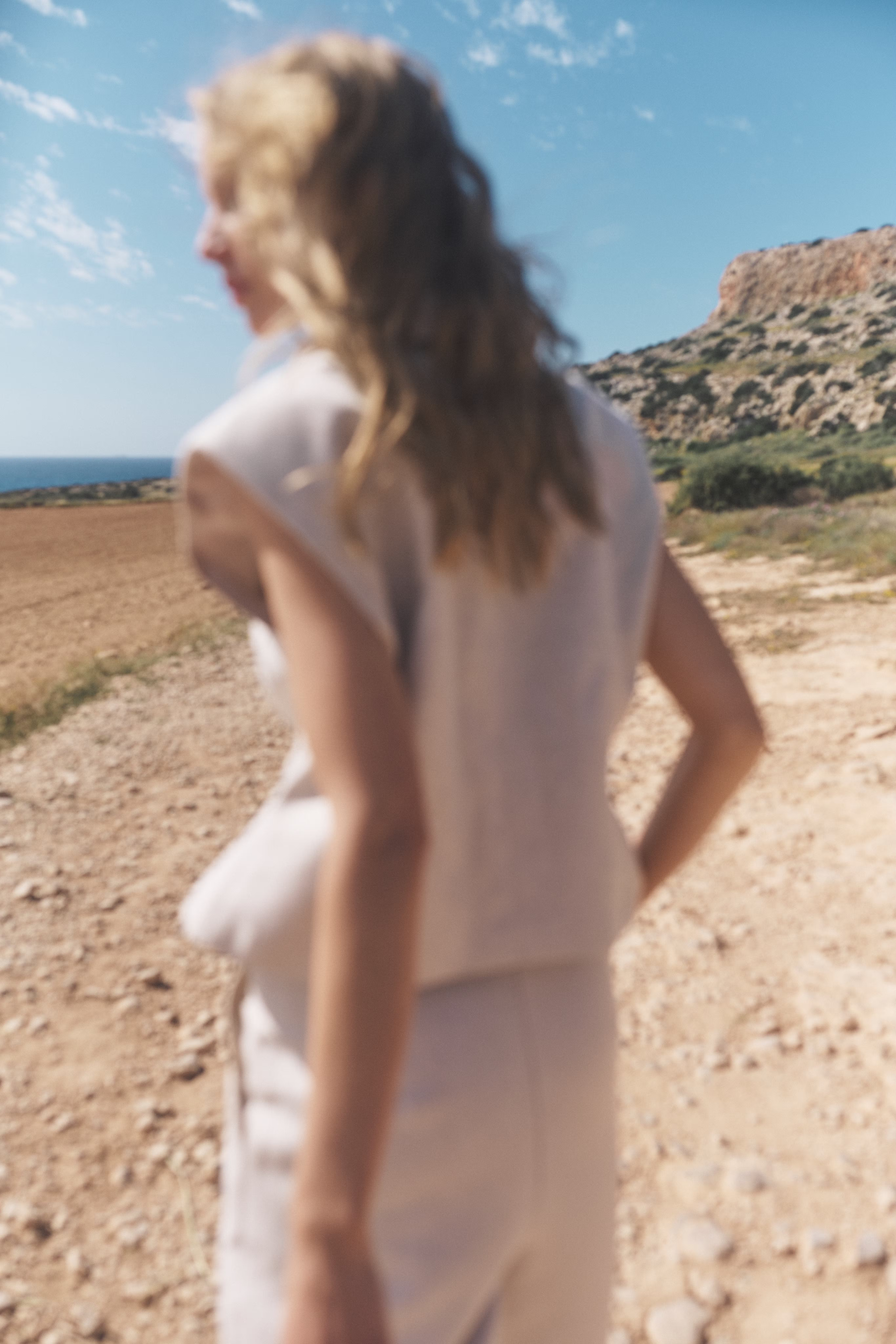 KBVia Top in linen blend LOCATION NONE 10105475-1613101