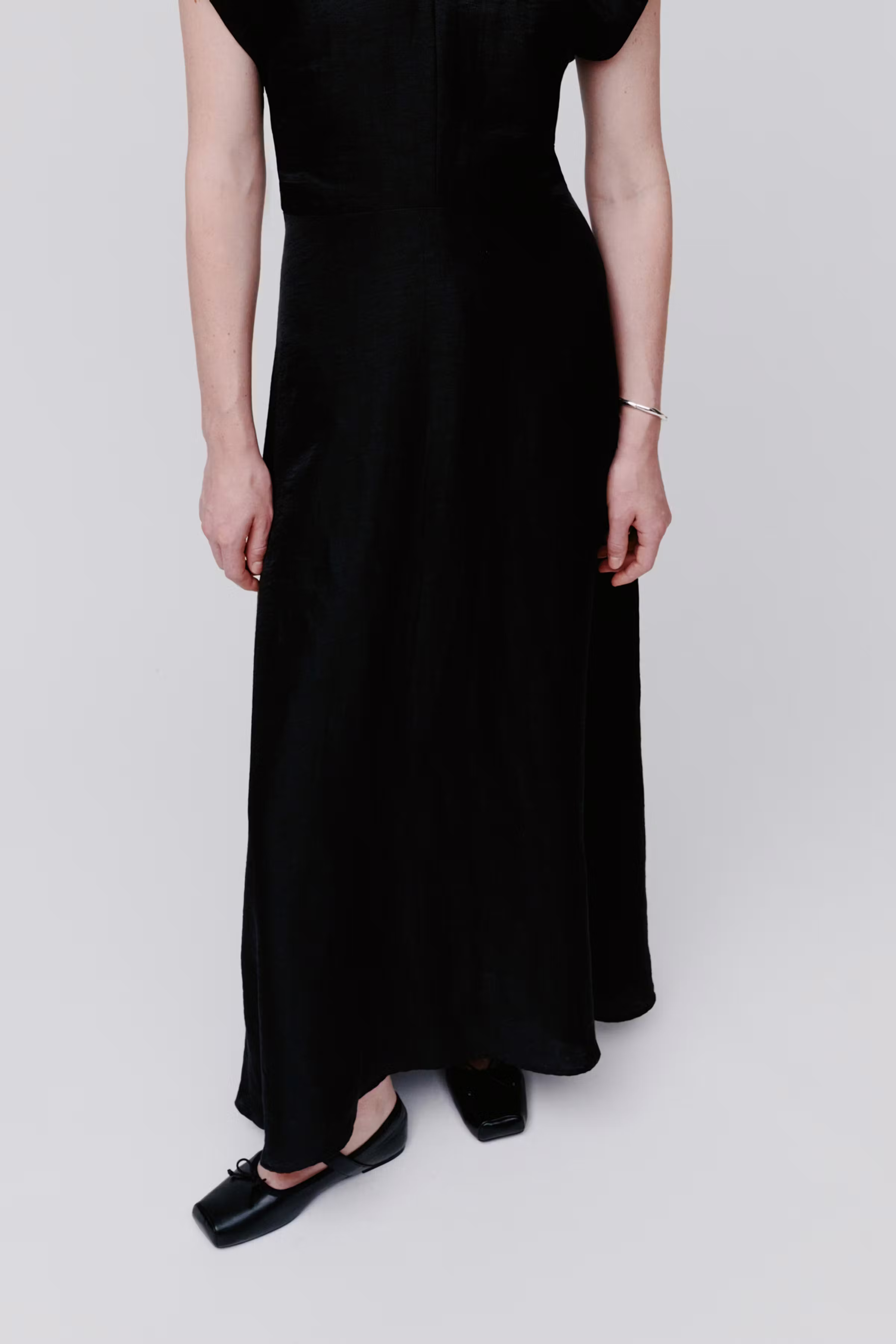 ODELINE Dress LOCATION FRONT 30600666-BK999