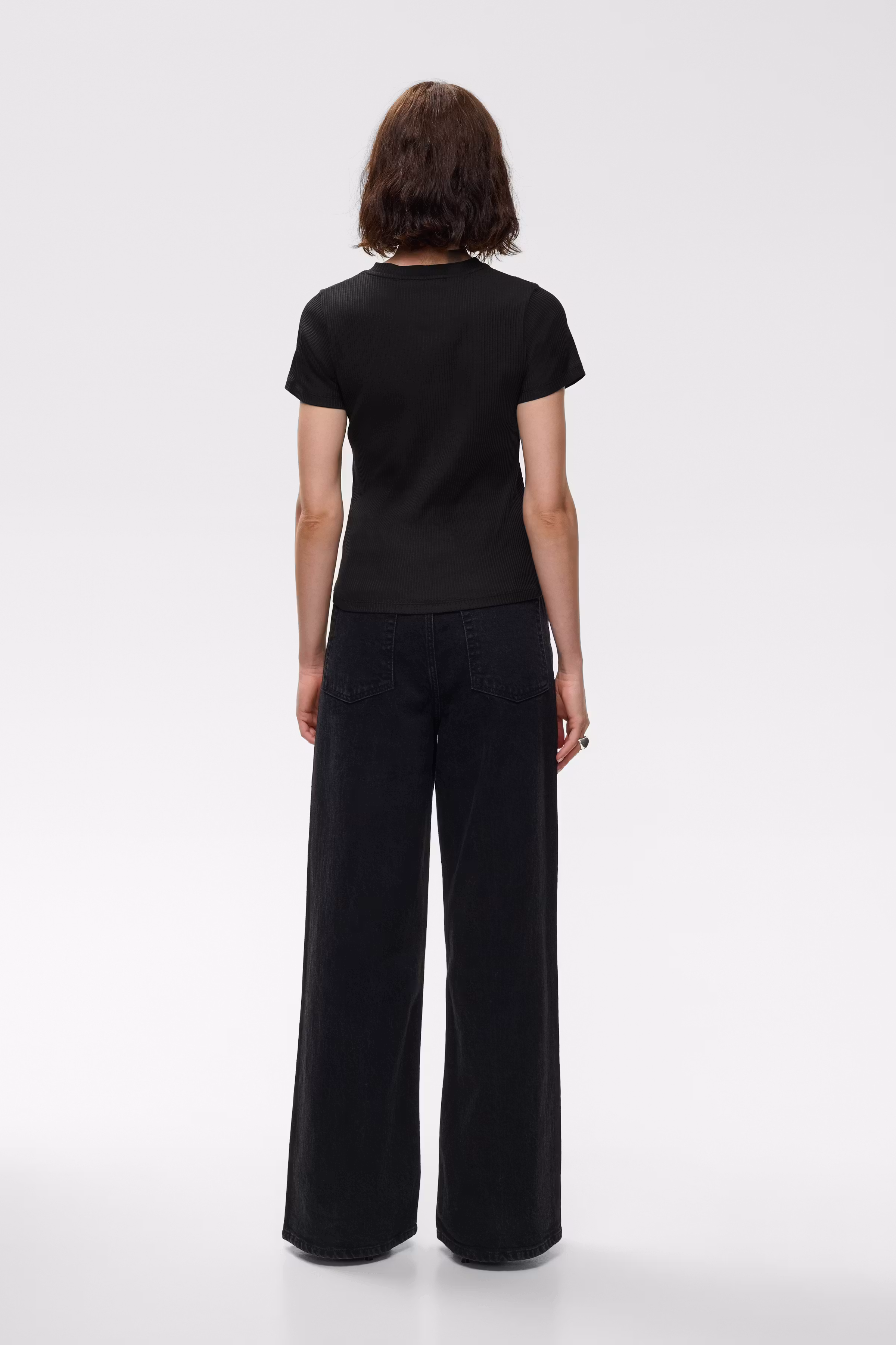 IOFeliciana T-shirt LOOKBOOK BACK 30600084-BK999