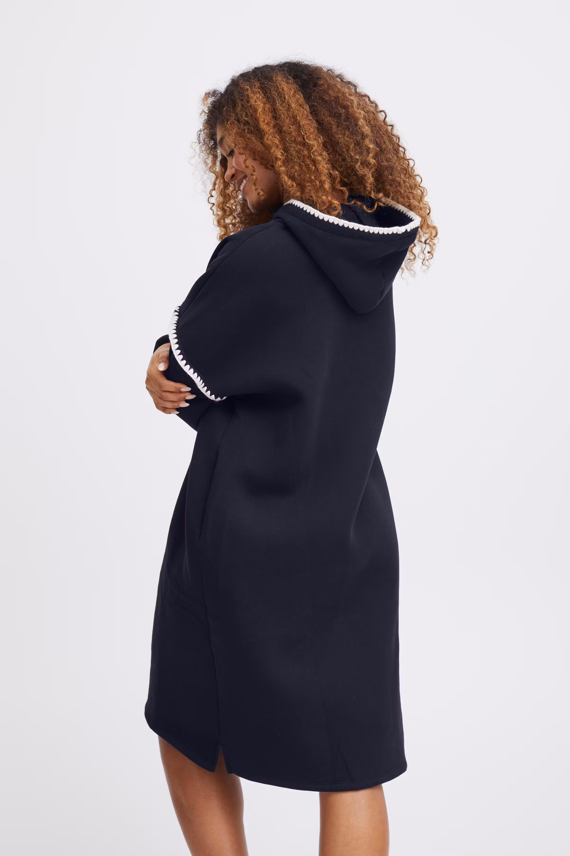 SBTONEY Kjole LOOKBOOK BACK 22100465-193923