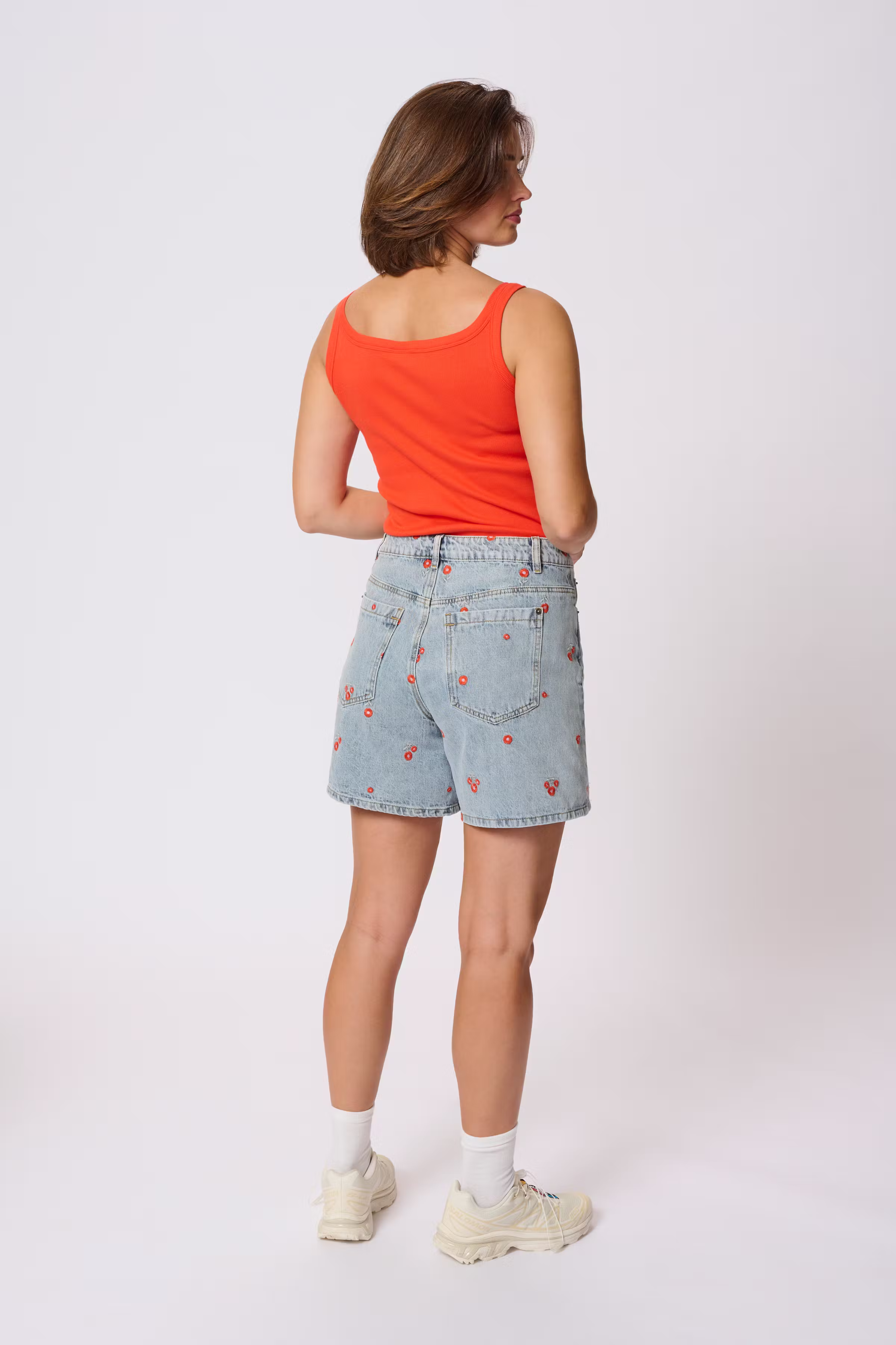 KAbabeth Denimshorts LOOKBOOK BACK 10507494-107727