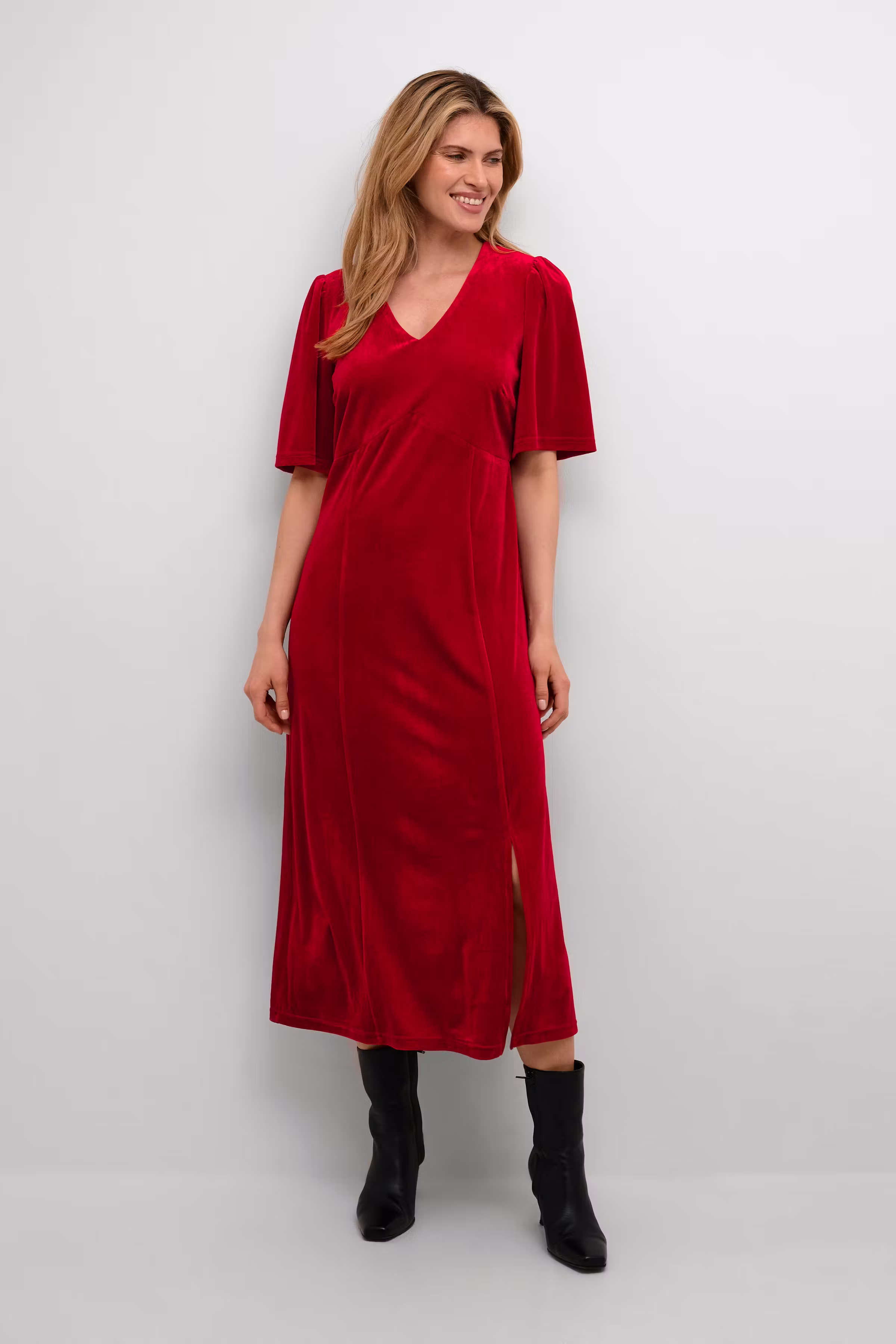 CRPativa Velvet Dress LOOKBOOK FRONT 10611979-191862