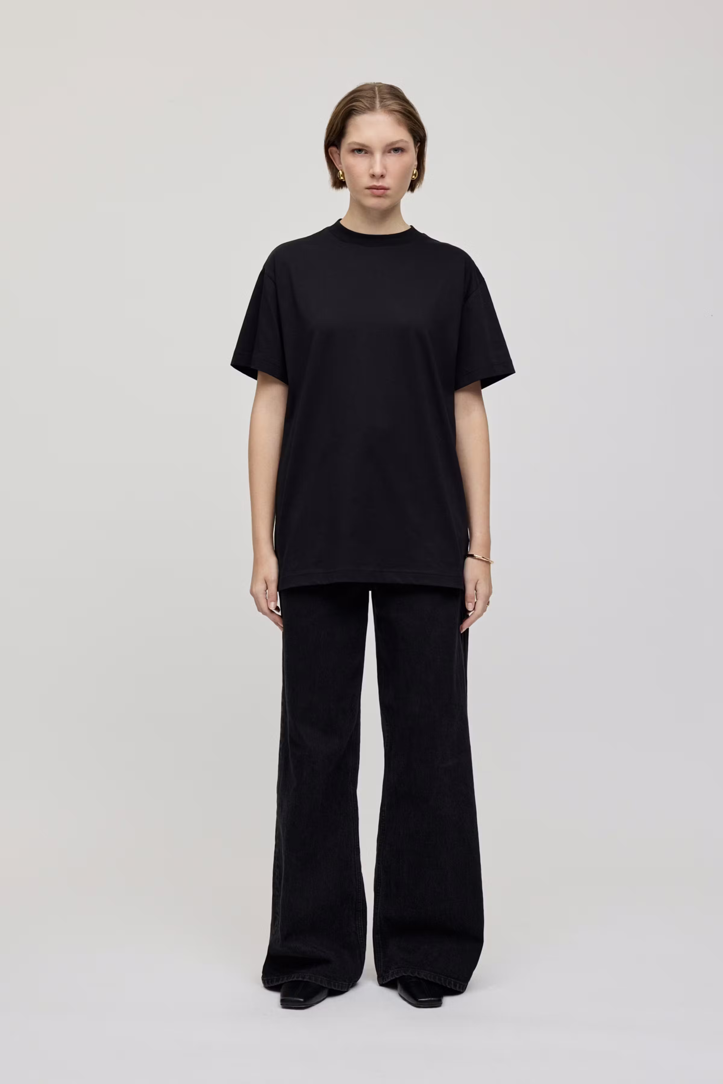 KYLA T-shirt LOOKBOOK FRONT 30600547-BK999