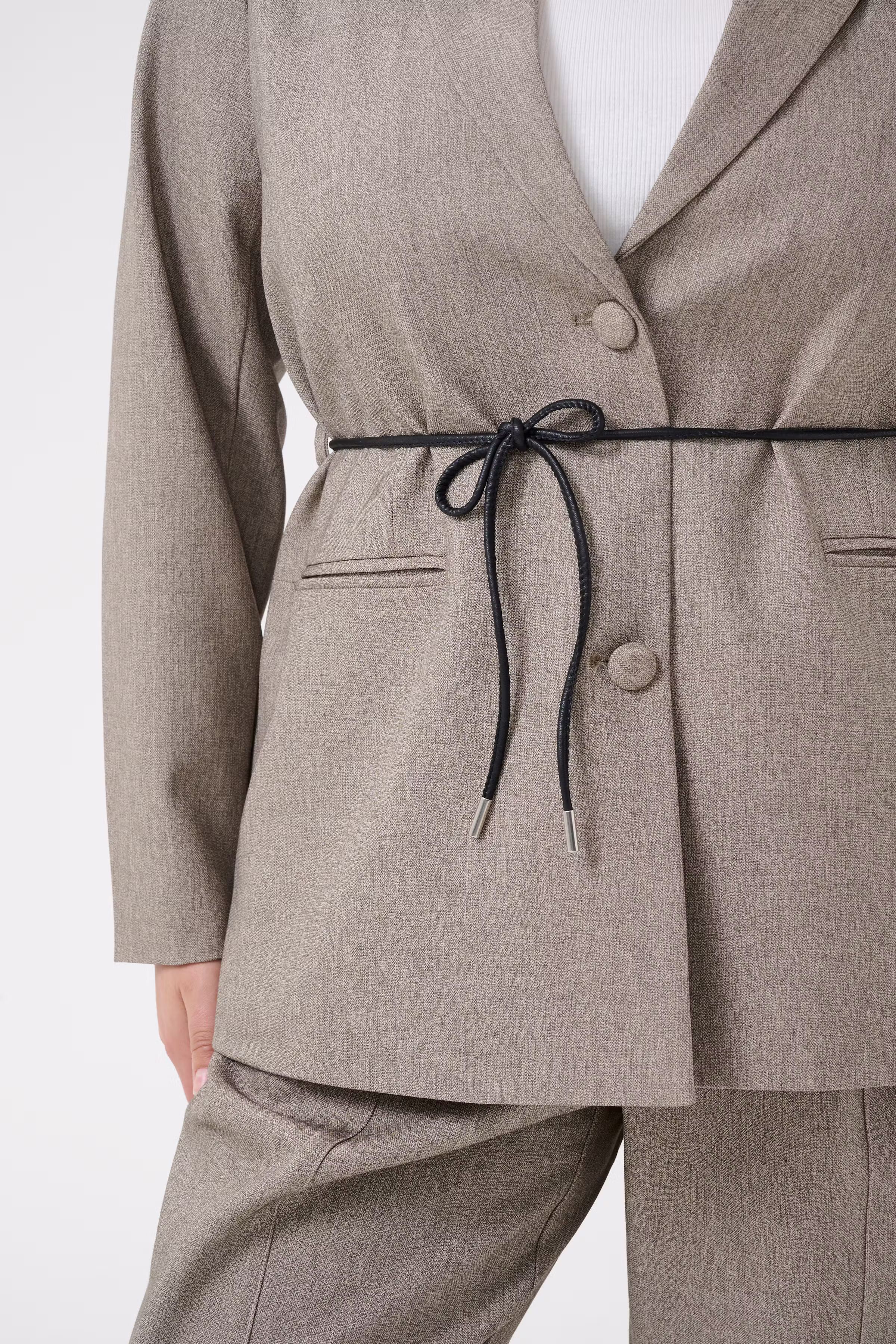 KCtilda Blazer LOOKBOOK DETAIL 10583413-1513051