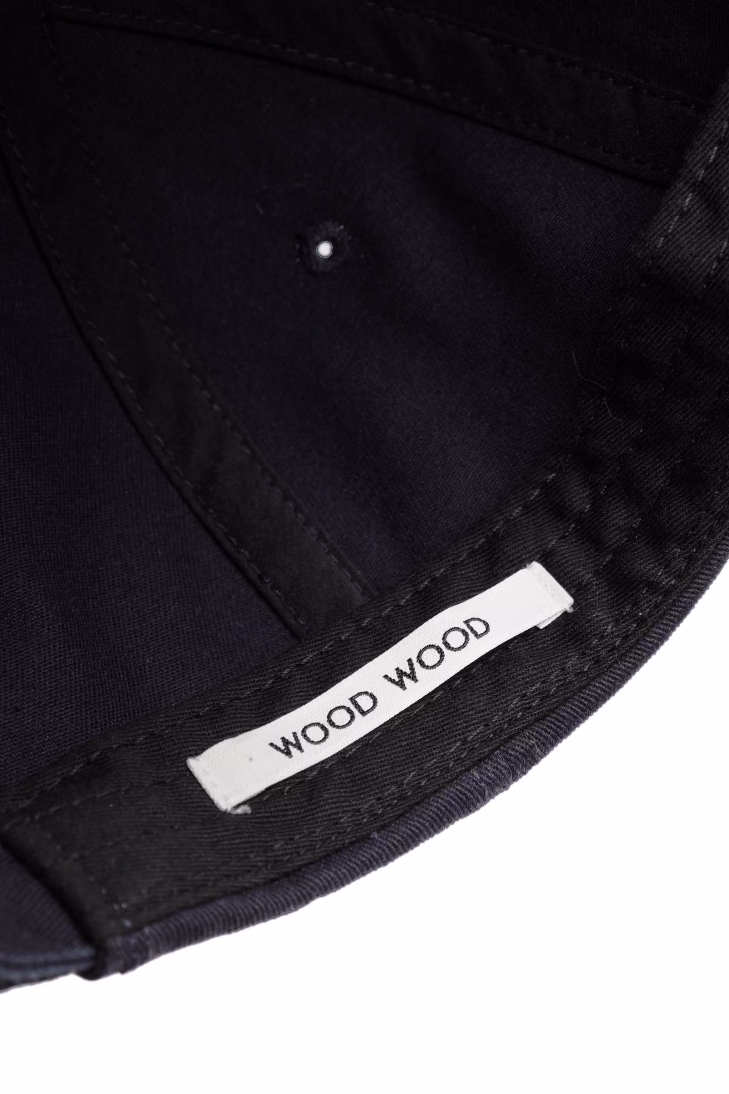 WWRadio Kappe PACK DETAIL 30252249-194305