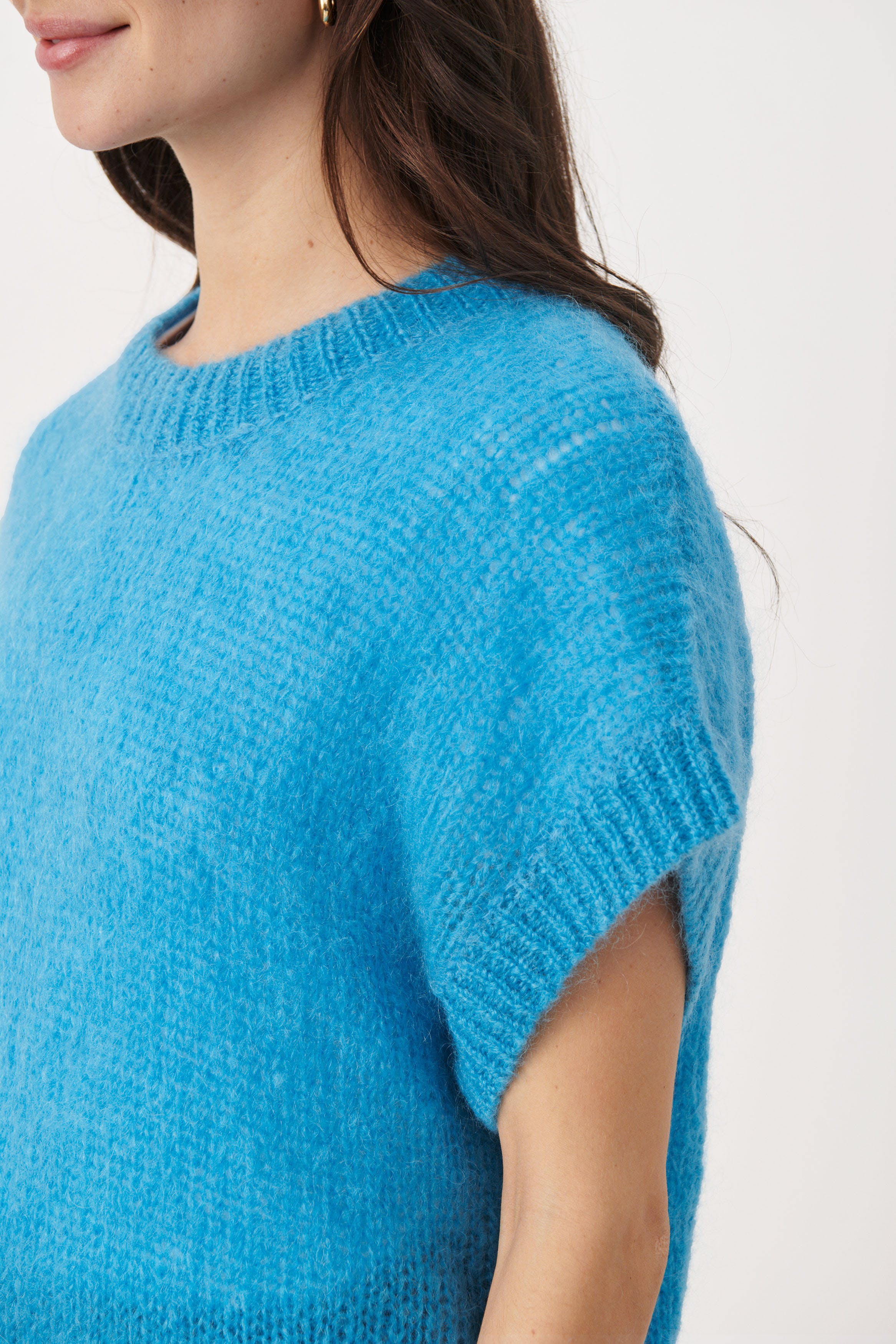 SiaraPW Vest LOOKBOOK DETAIL 30307544-164526