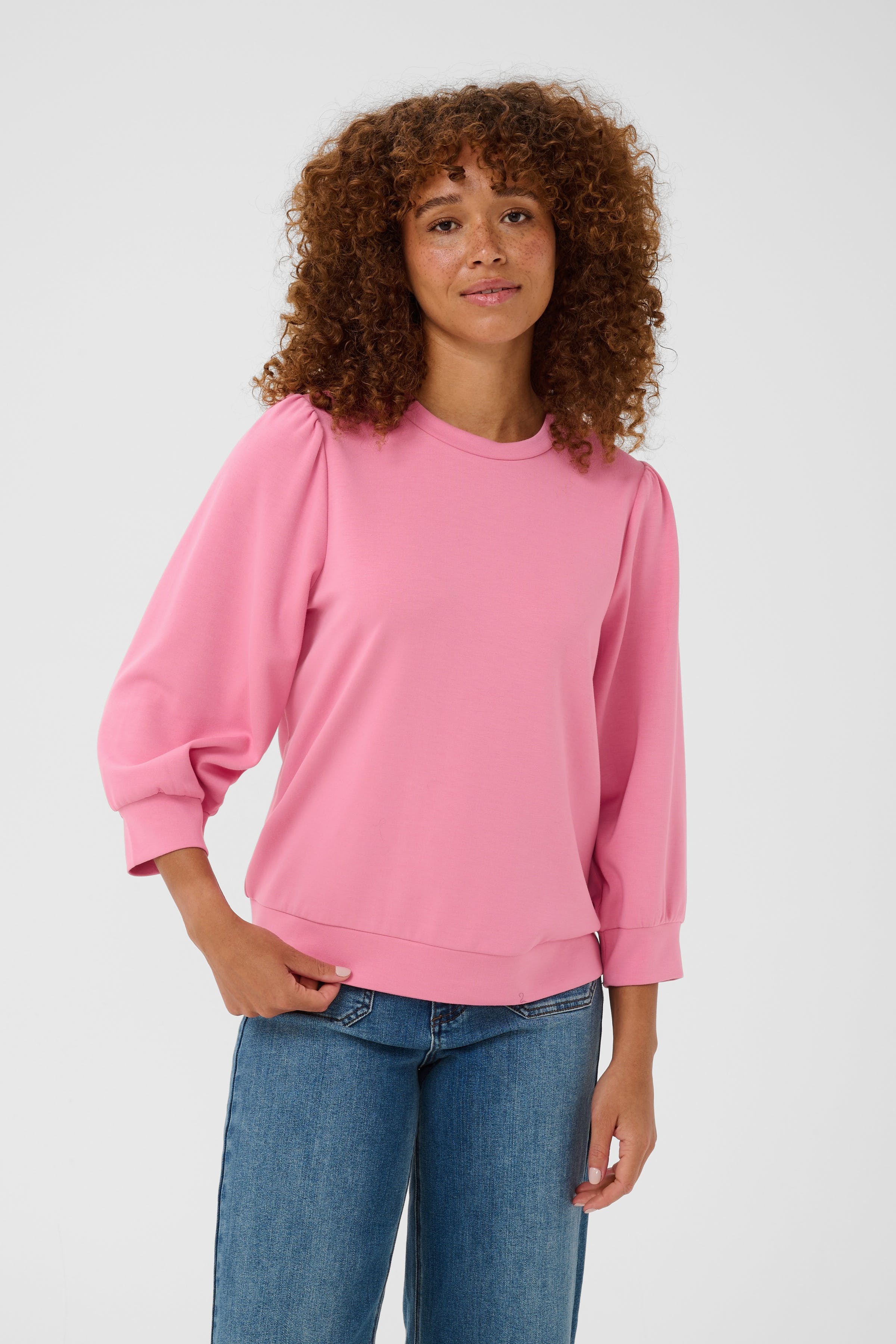 KAannie Sweatshirt LOOKBOOK FRONT 10511348-161715