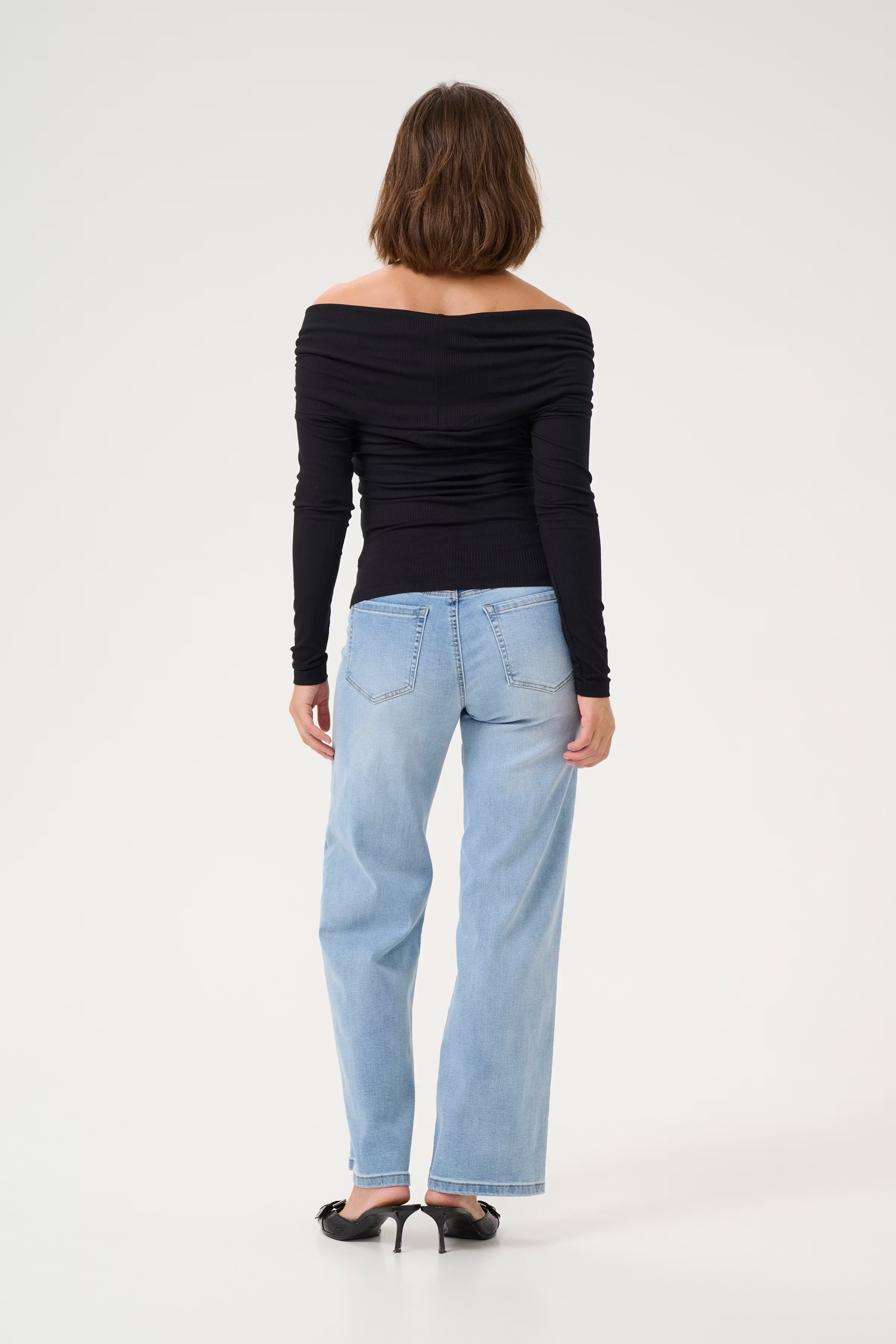 KAkayla T-shirt LOOKBOOK BACK 10509770-100121