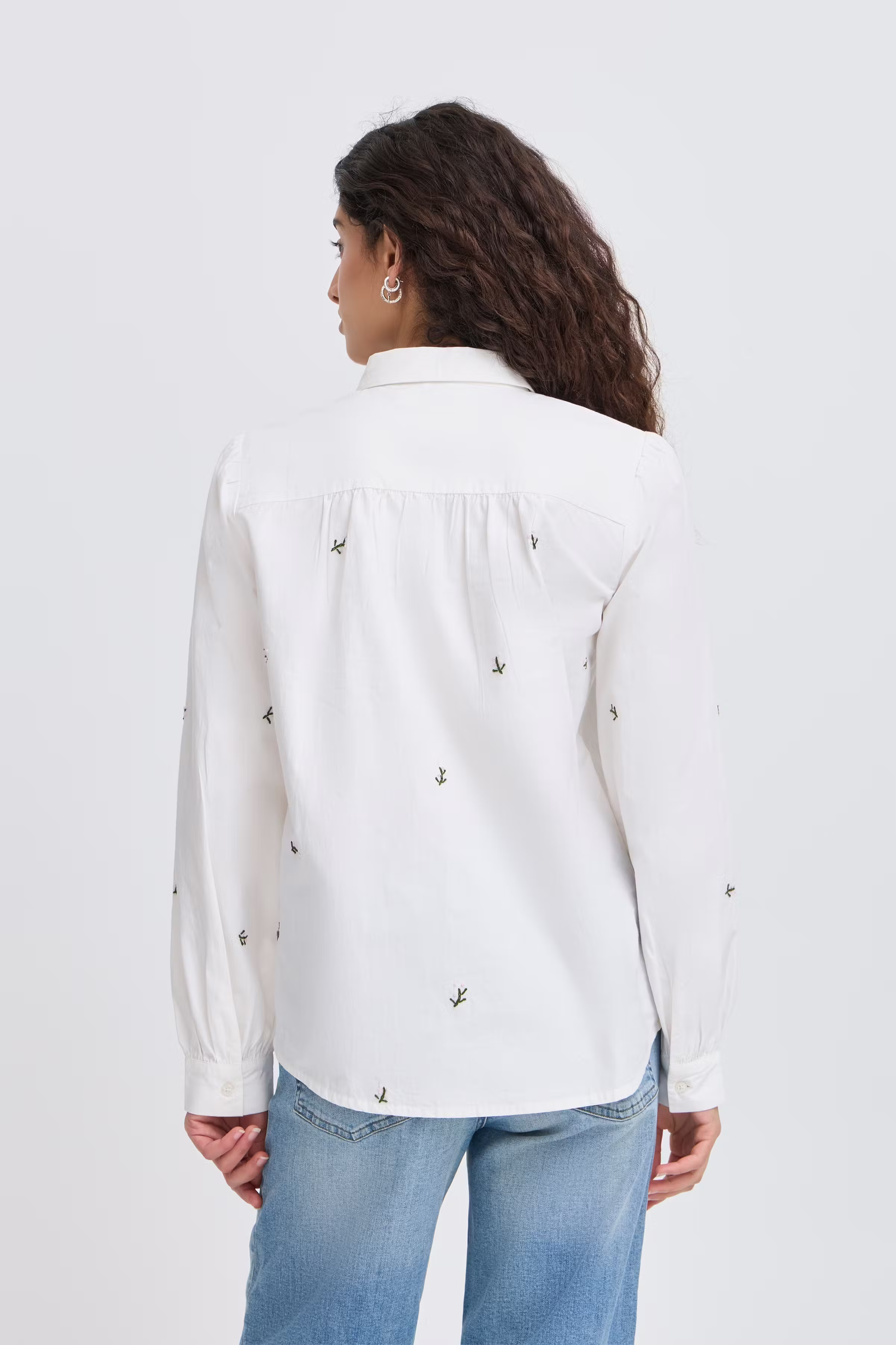 IHSANAZ Hemd LOOKBOOK BACK 20124122-900000310