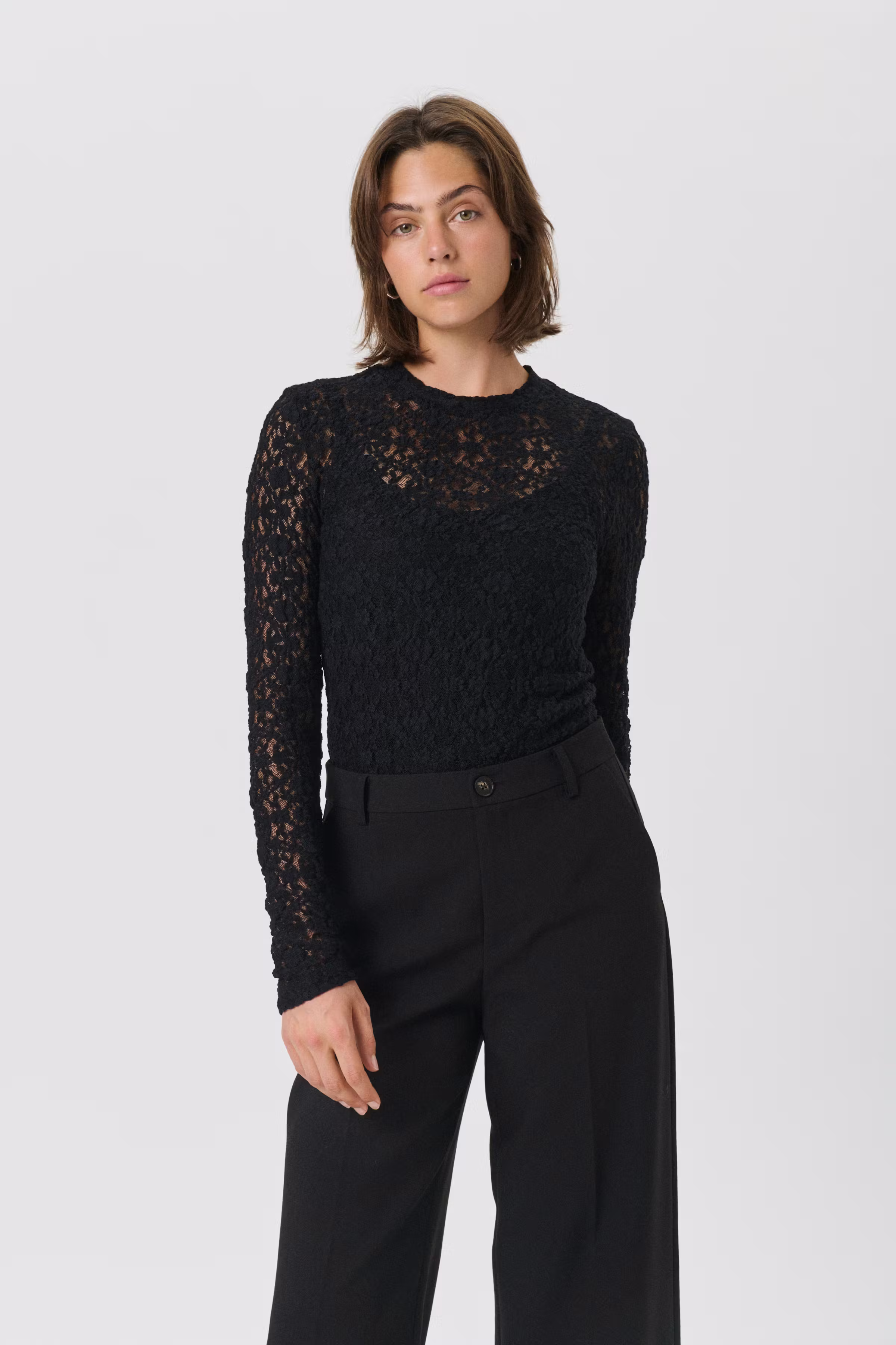 VenetiaPW T-shirt LOOKBOOK FRONT 30310186-194008