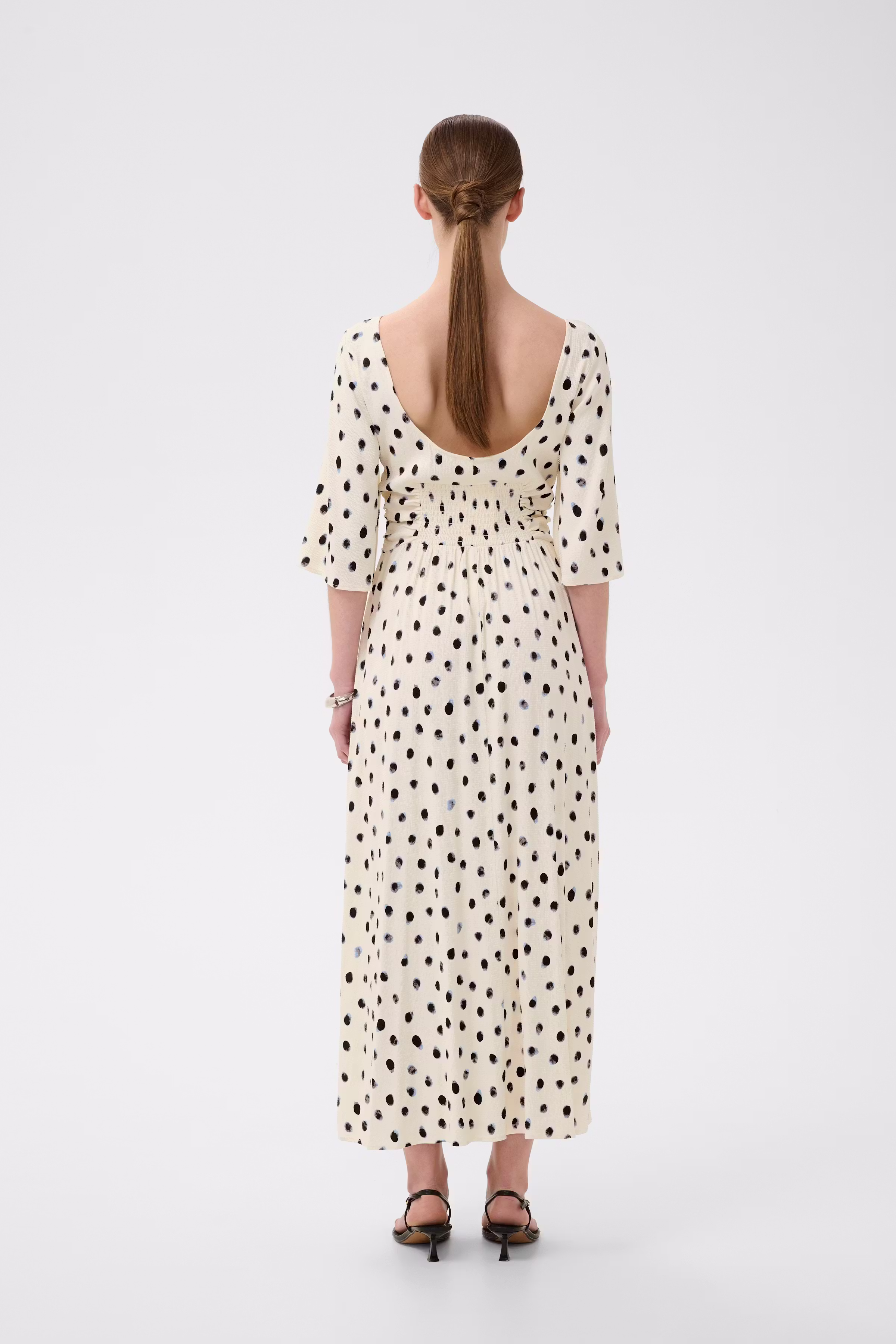 HENRIIW Kleid LOOKBOOK BACK 30112738-900009019