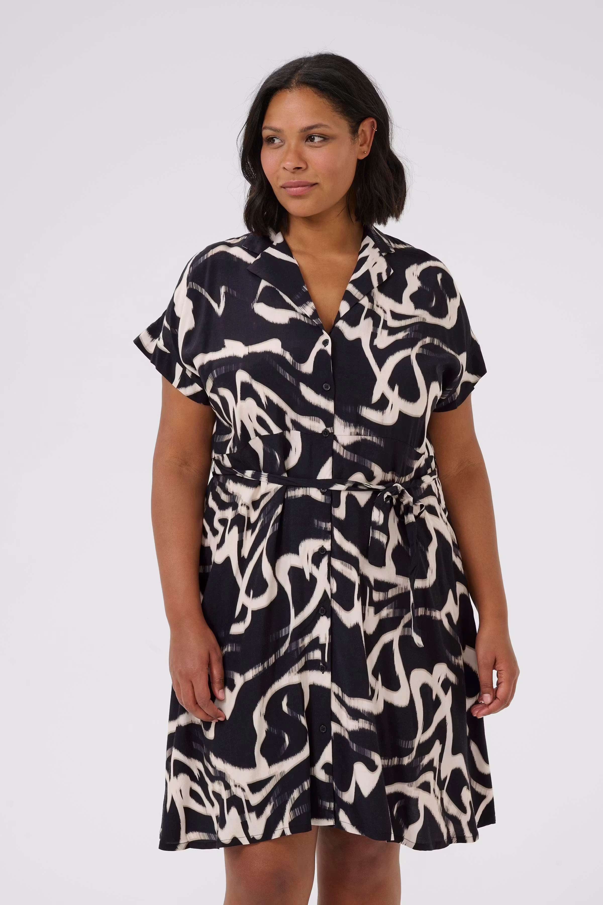 KCmaren Kjole LOOKBOOK FRONT 10583406-107701