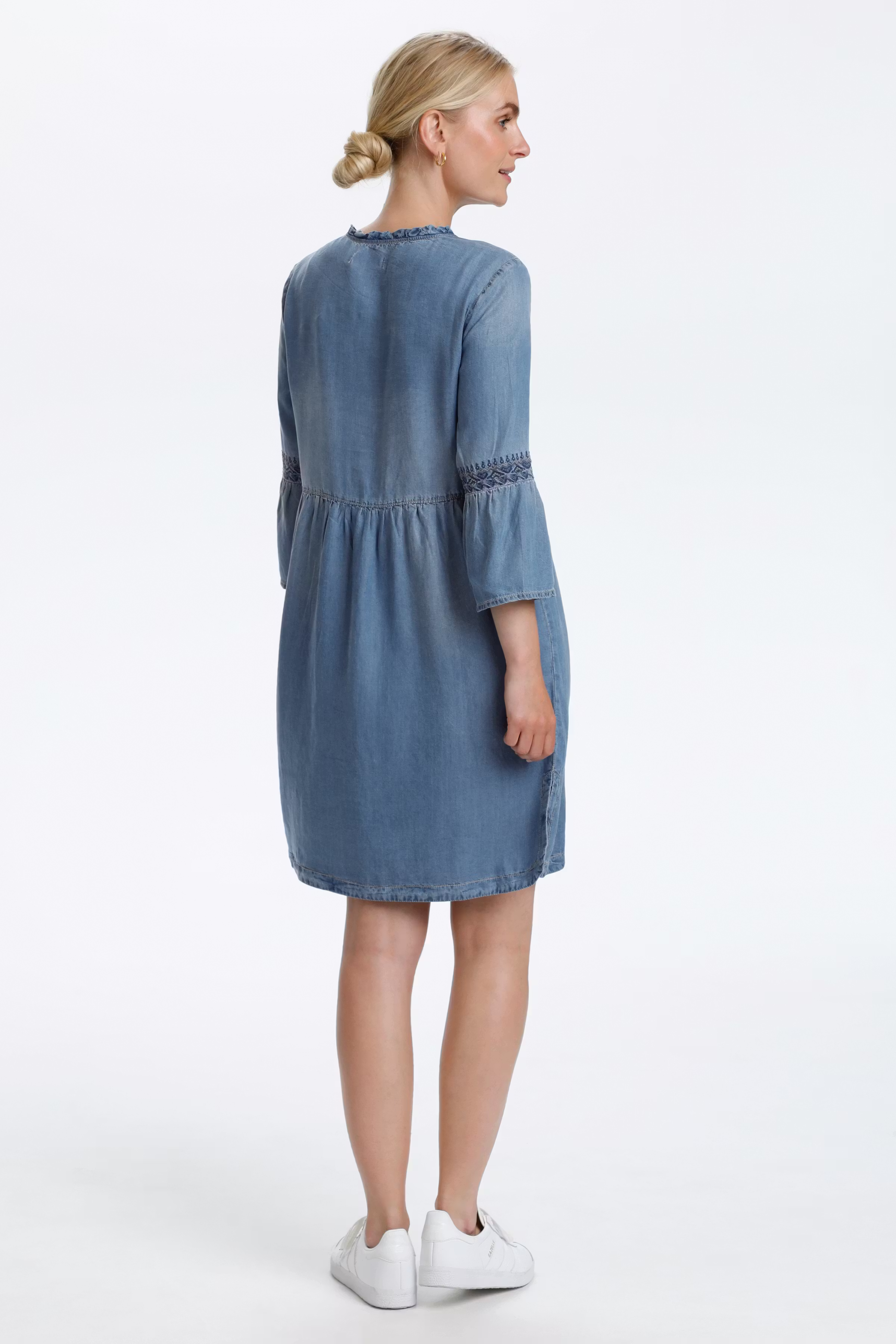 Lussa Klänning LOOKBOOK BACK 10602770-62694