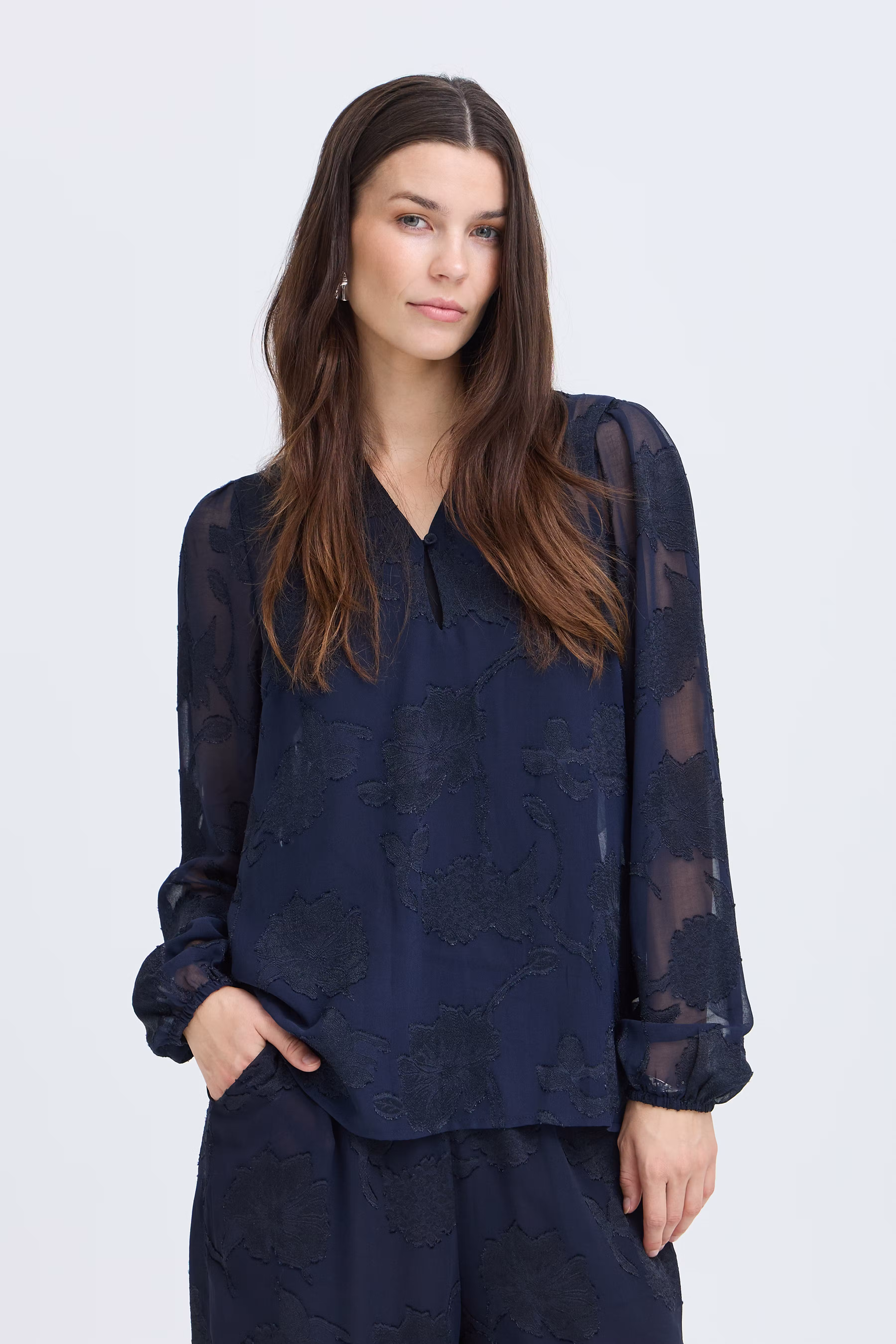 FRLYLA Bluse LOOKBOOK FRONT 20618649-194011