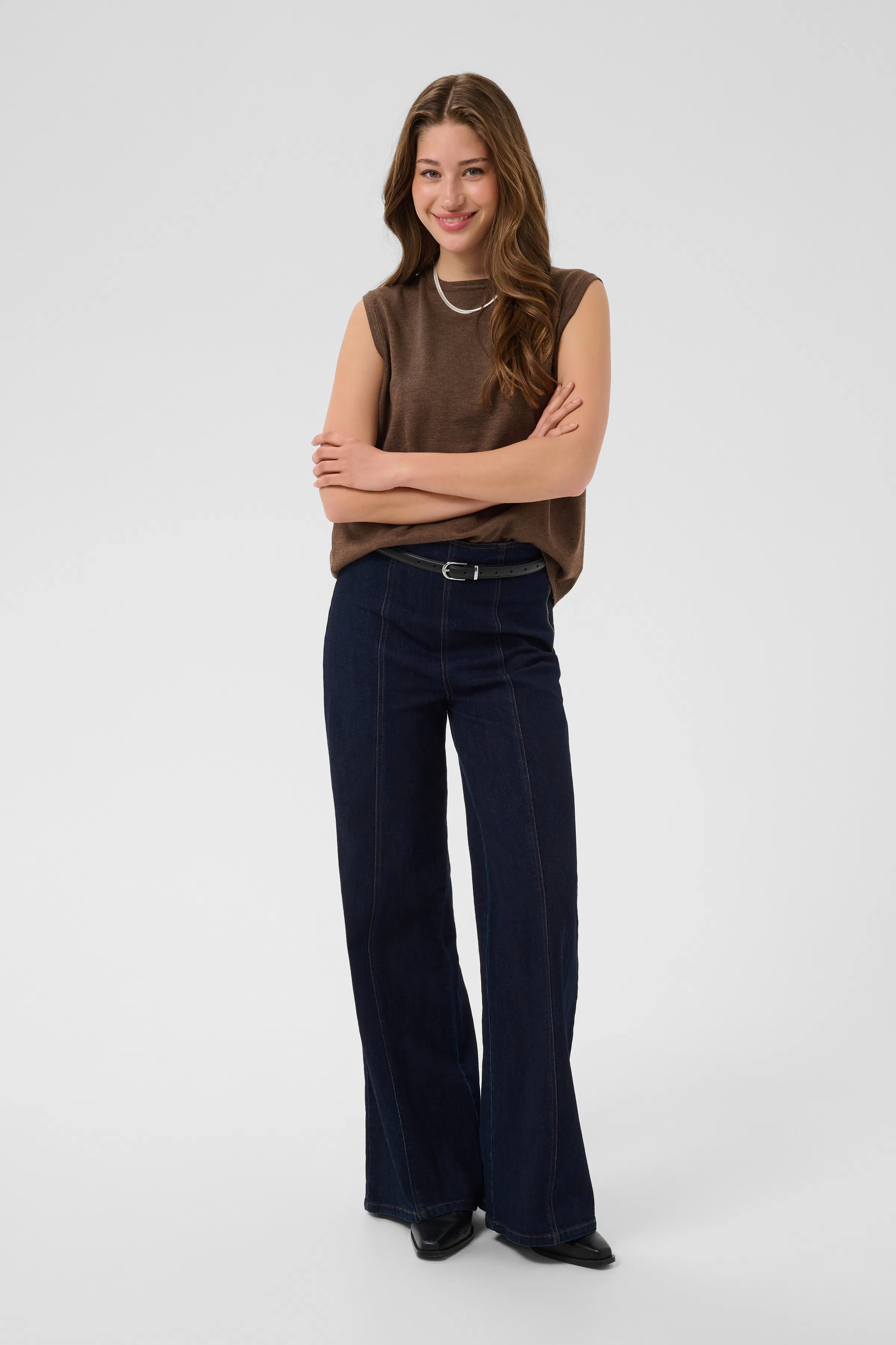 MilaSZ Waistcoat LOOKBOOK FRONT 30511506-1912241