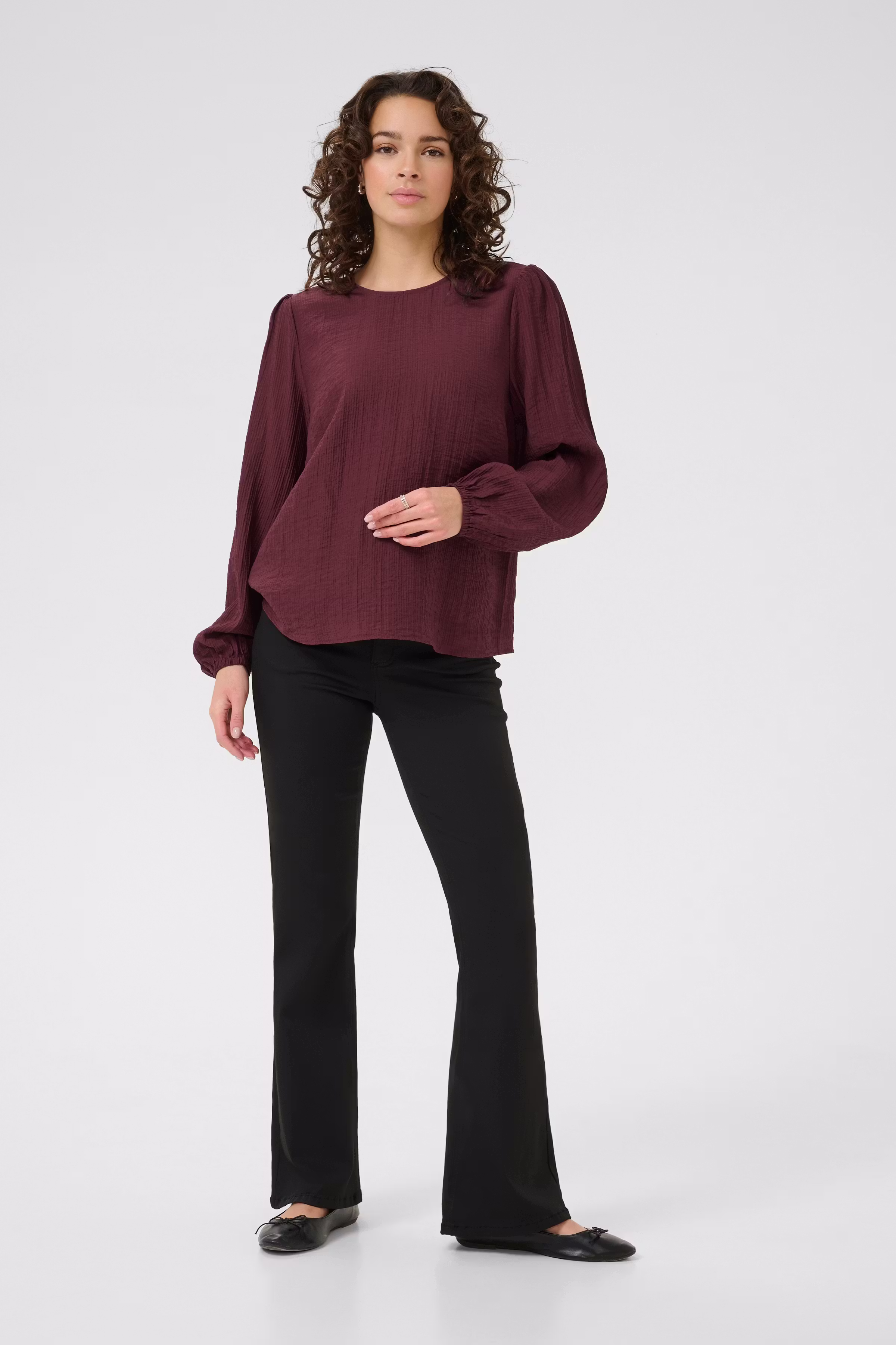 KAvivy Bluse LOOKBOOK FRONT 10510698-191528