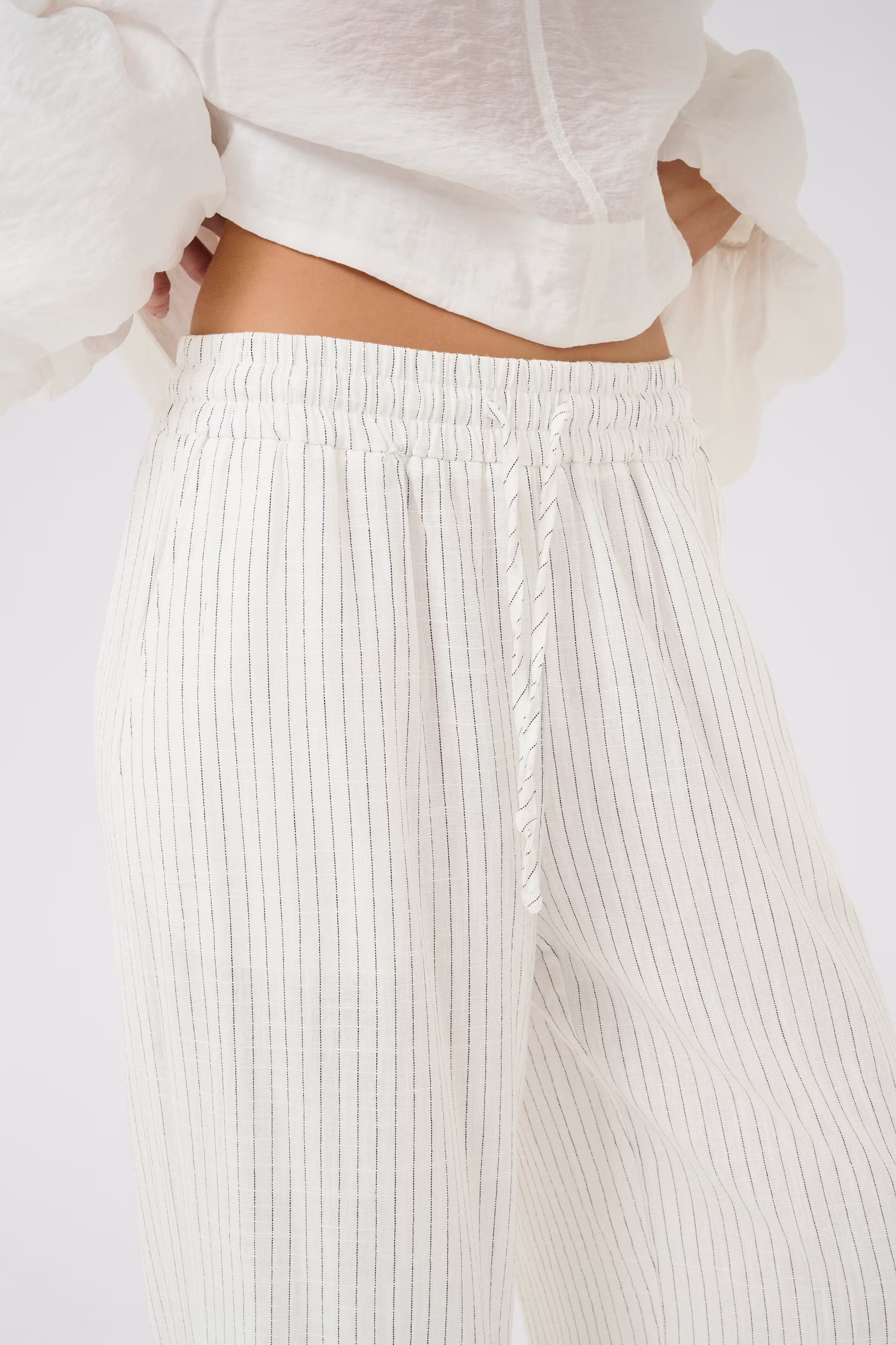 JannieMW Trousers LOOKBOOK DETAIL 10705223-107784