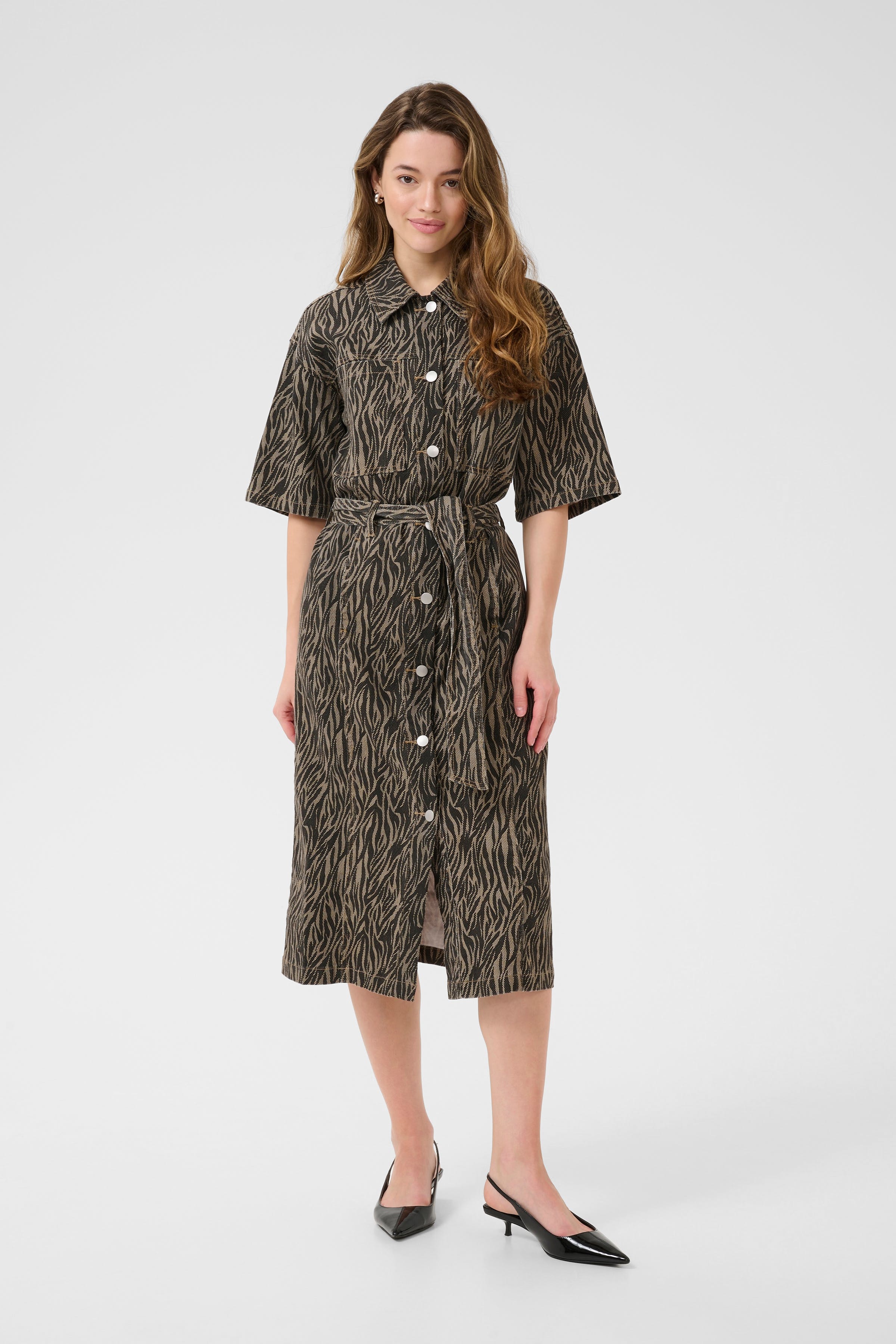 KAleondra Kleid LOOKBOOK FRONT 10510137-107719