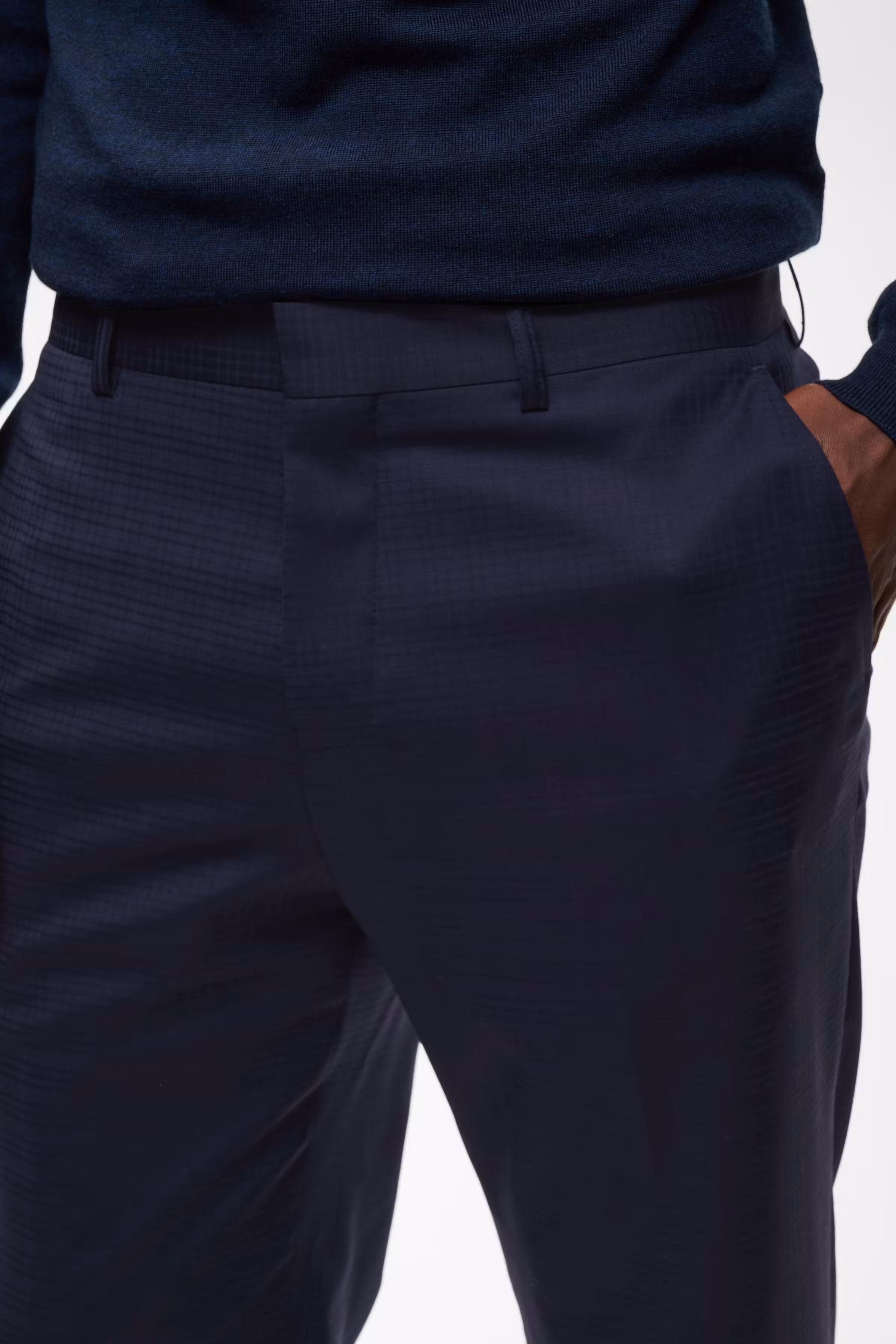 MAwesley Bukser LOOKBOOK DETAIL 30209305-194011