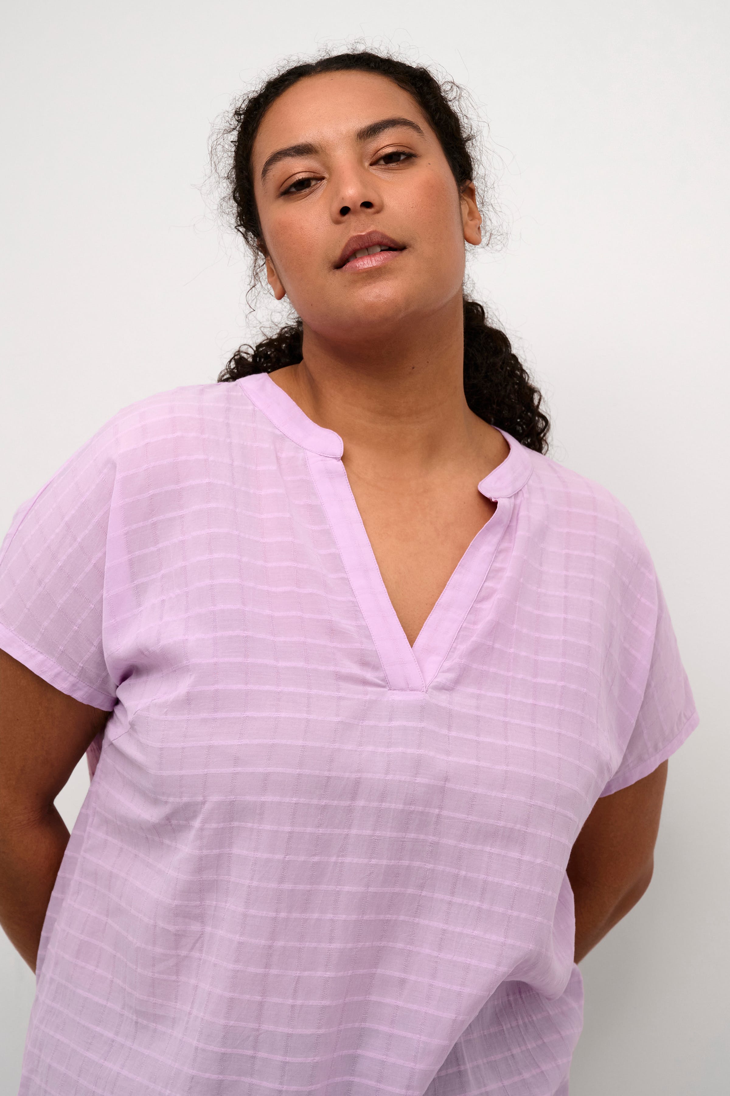 KCfelia Bluse LOOKBOOK DETAIL 10580319-163521