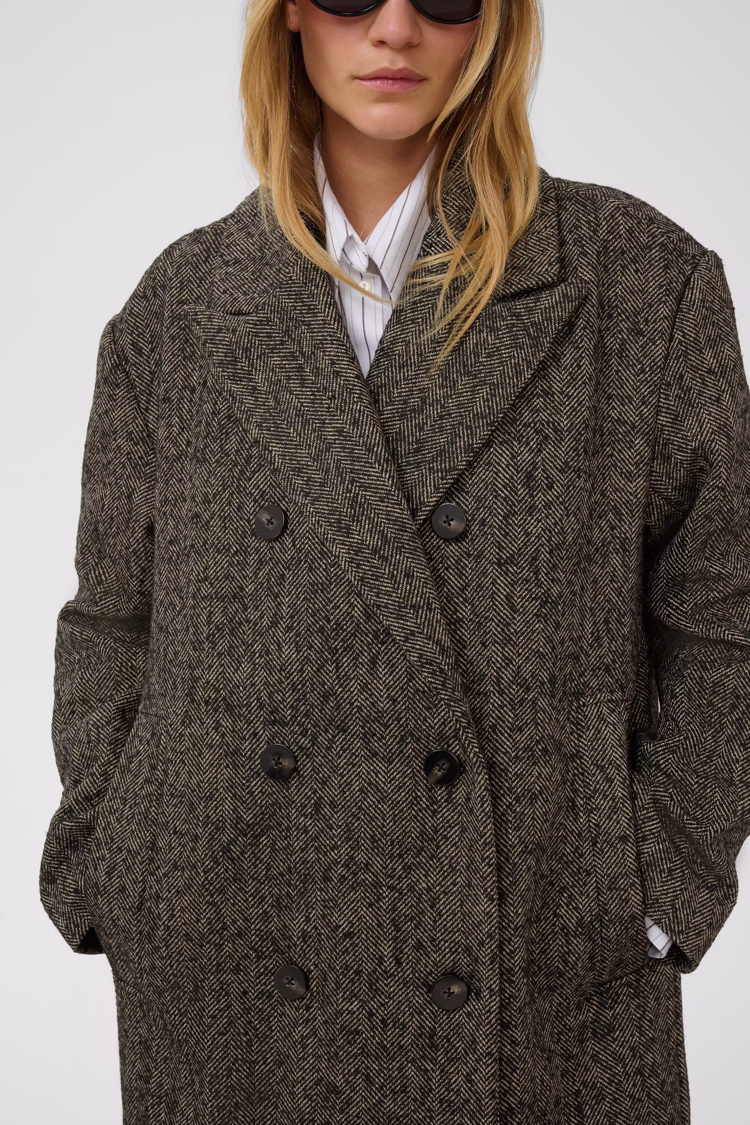 SLCova Coat LOOKBOOK DETAIL 30409258-304907