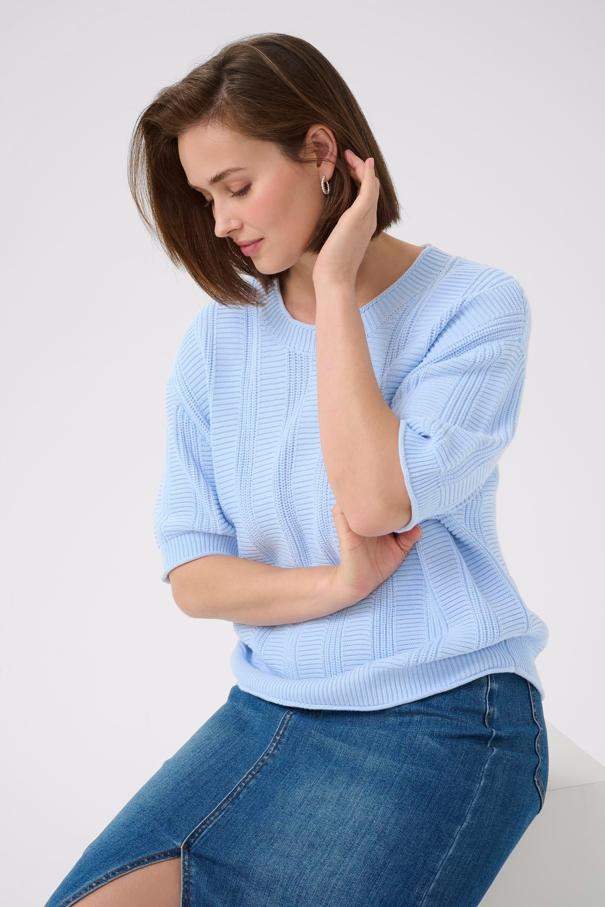 KAwhitney Pullover LOOKBOOK DETAIL 10510098-154031