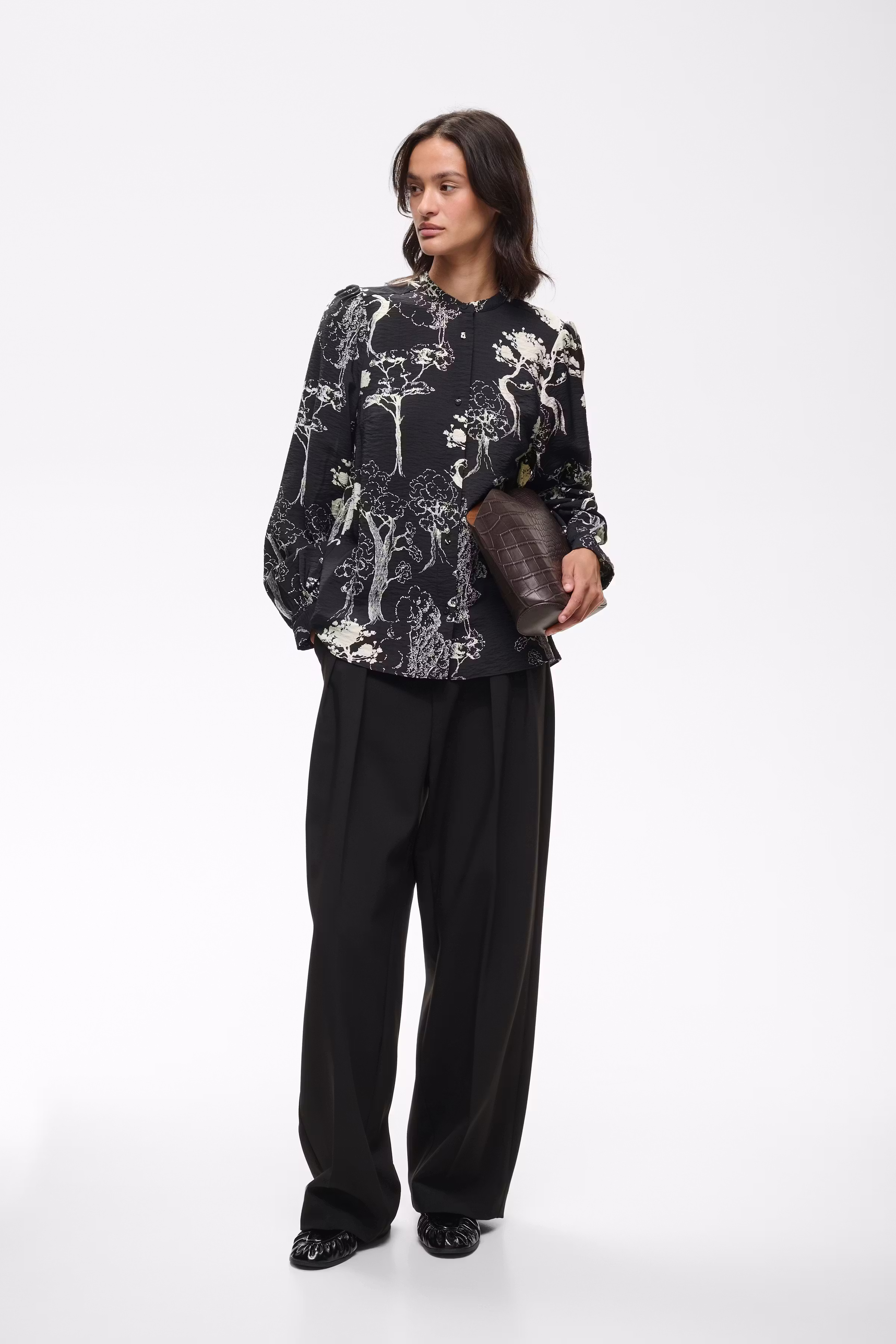 MAKENNAIW Shirt LOOKBOOK FRONT 30112821-900013026