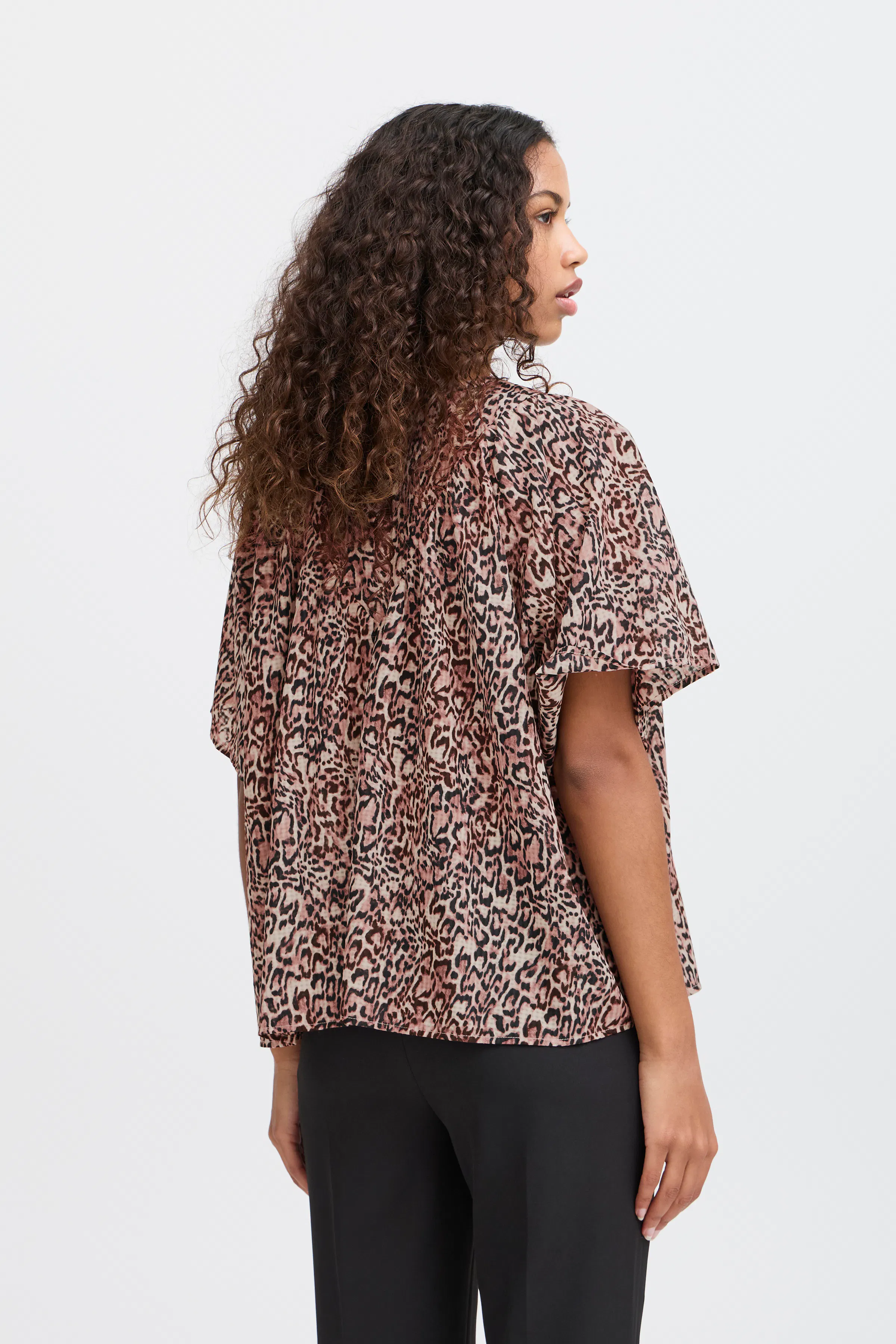IHSAFARY Kortermet bluse LOOKBOOK BACK 20122346-203979