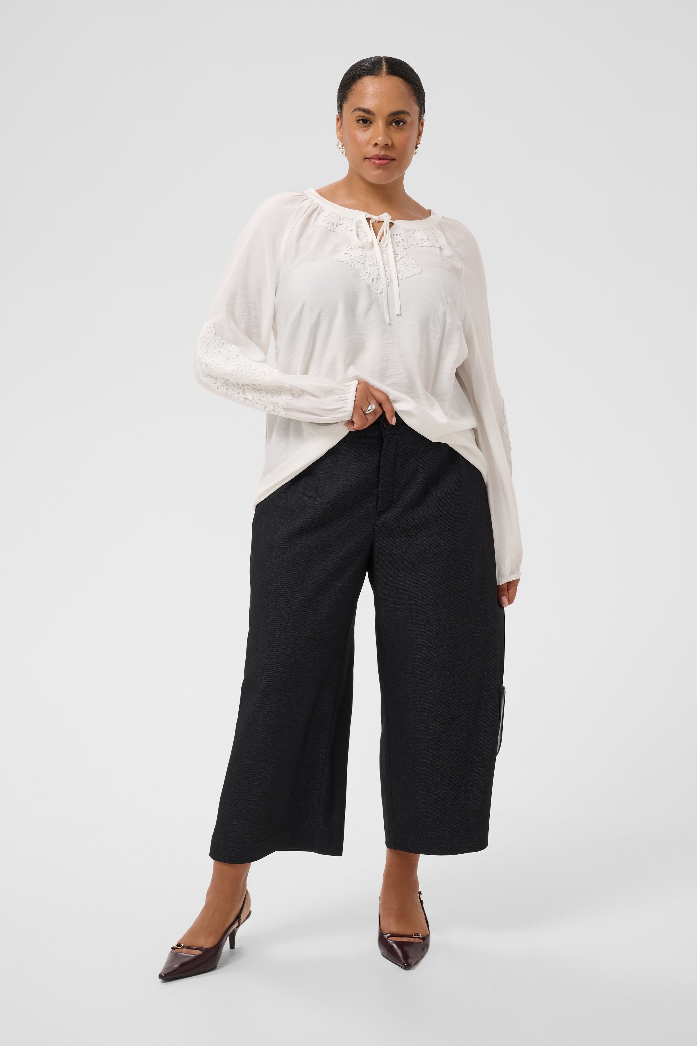 KCabby Hose LOOKBOOK FRONT 10584434-100125