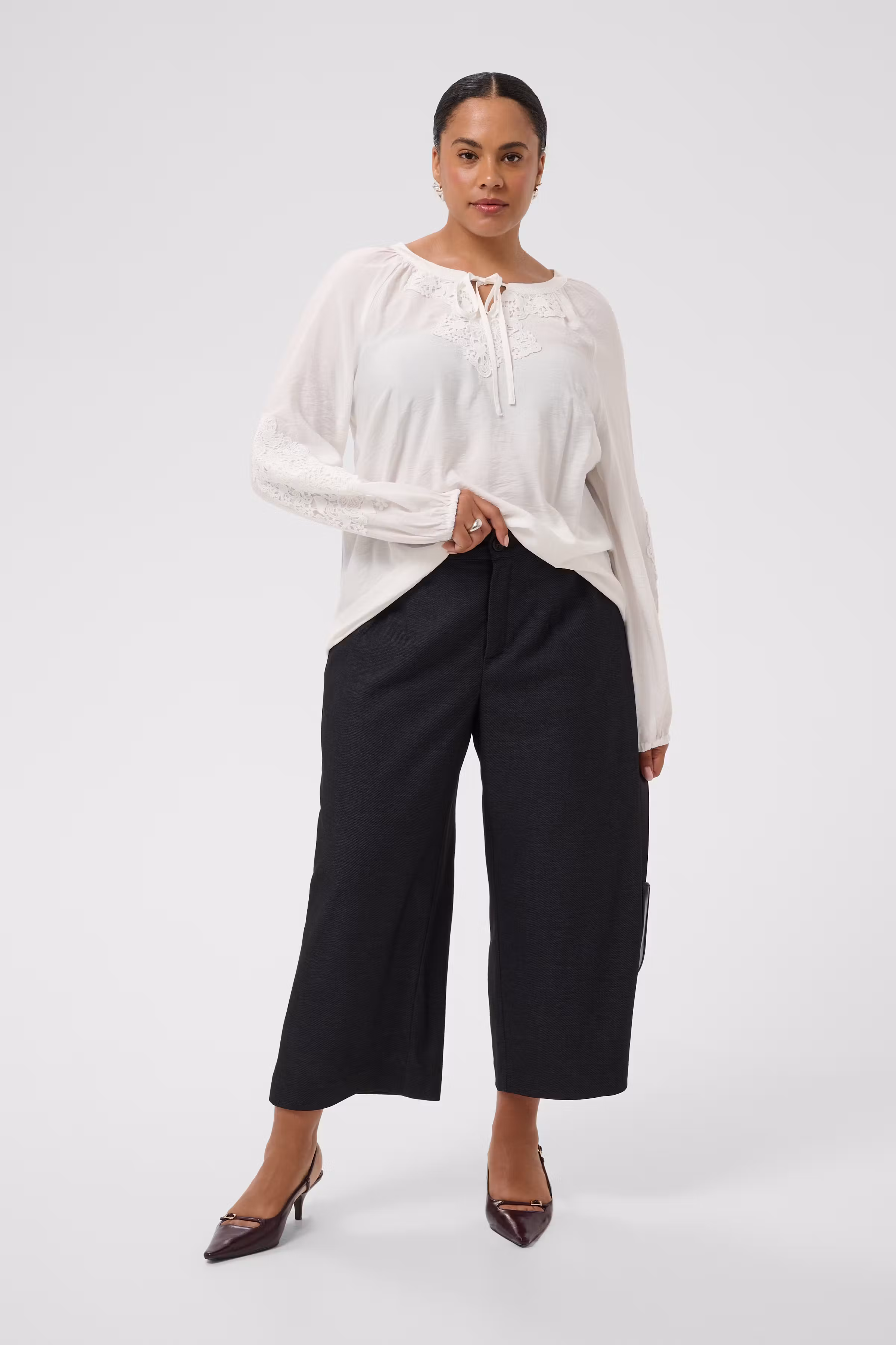 KCabby Hose LOOKBOOK FRONT 10584434-100125