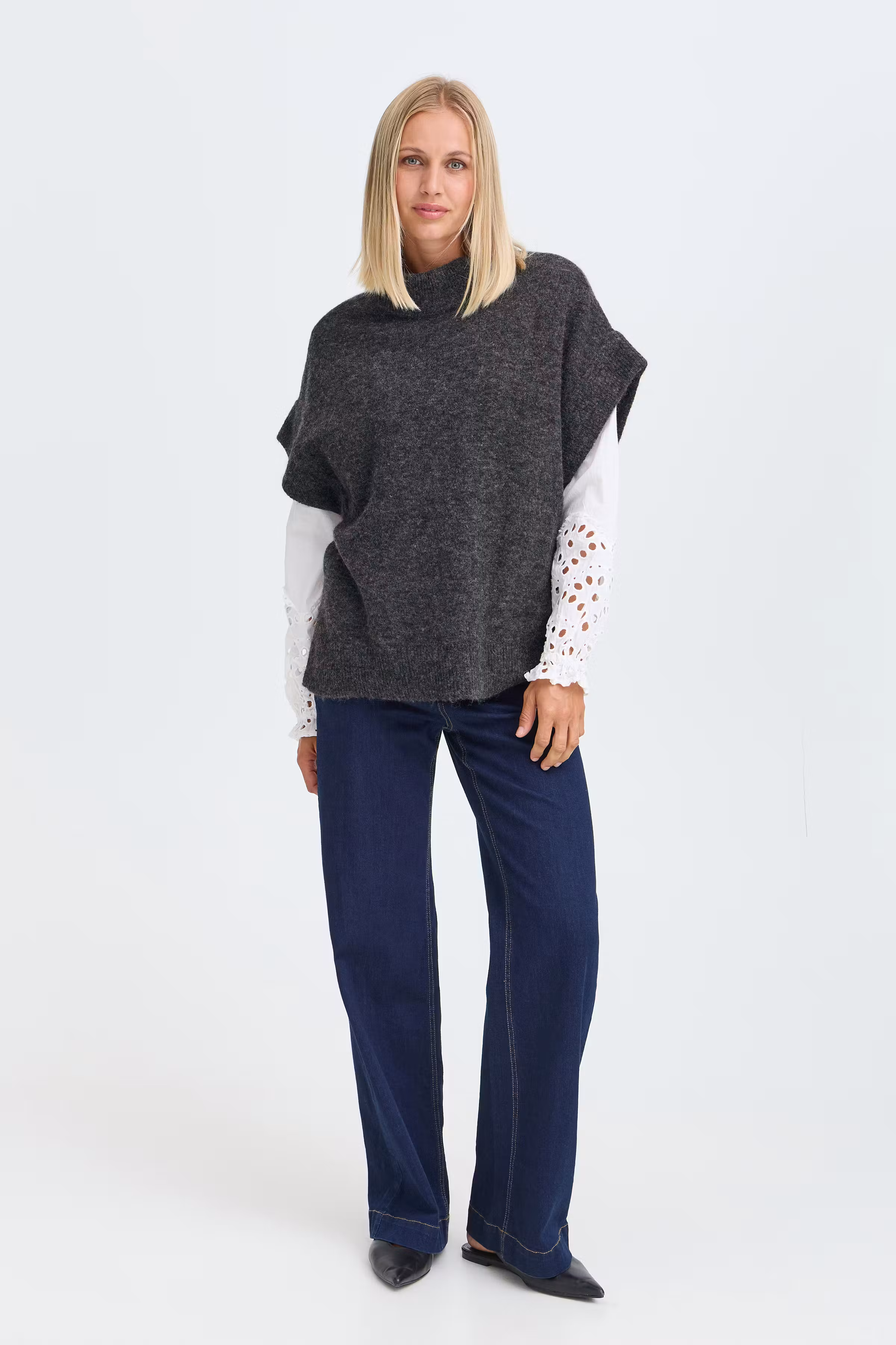 FRSANNY Vest LOOKBOOK FRONT 20612836-1806011
