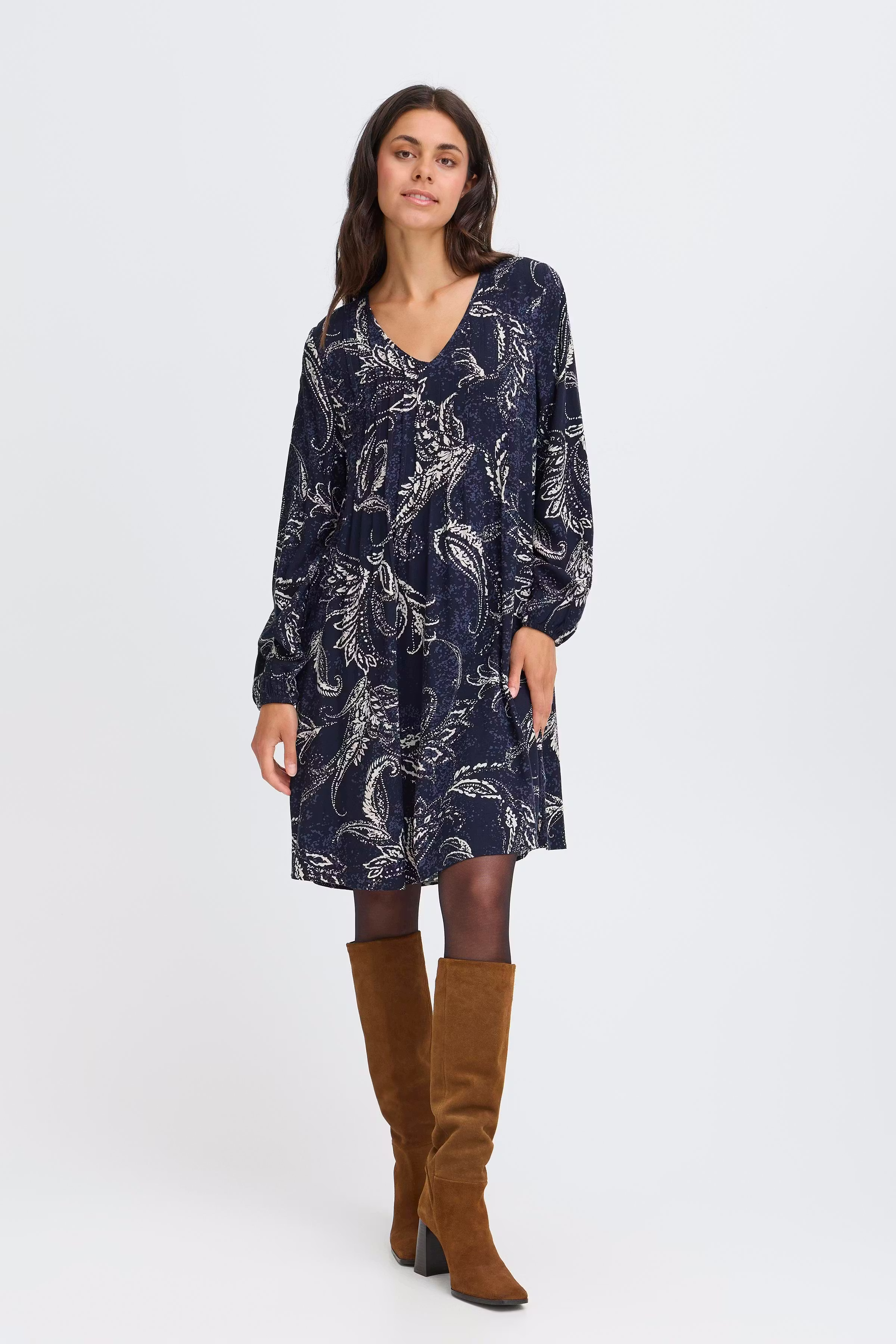 FRKIKI Kjole LOOKBOOK FRONT 20617102-900001535