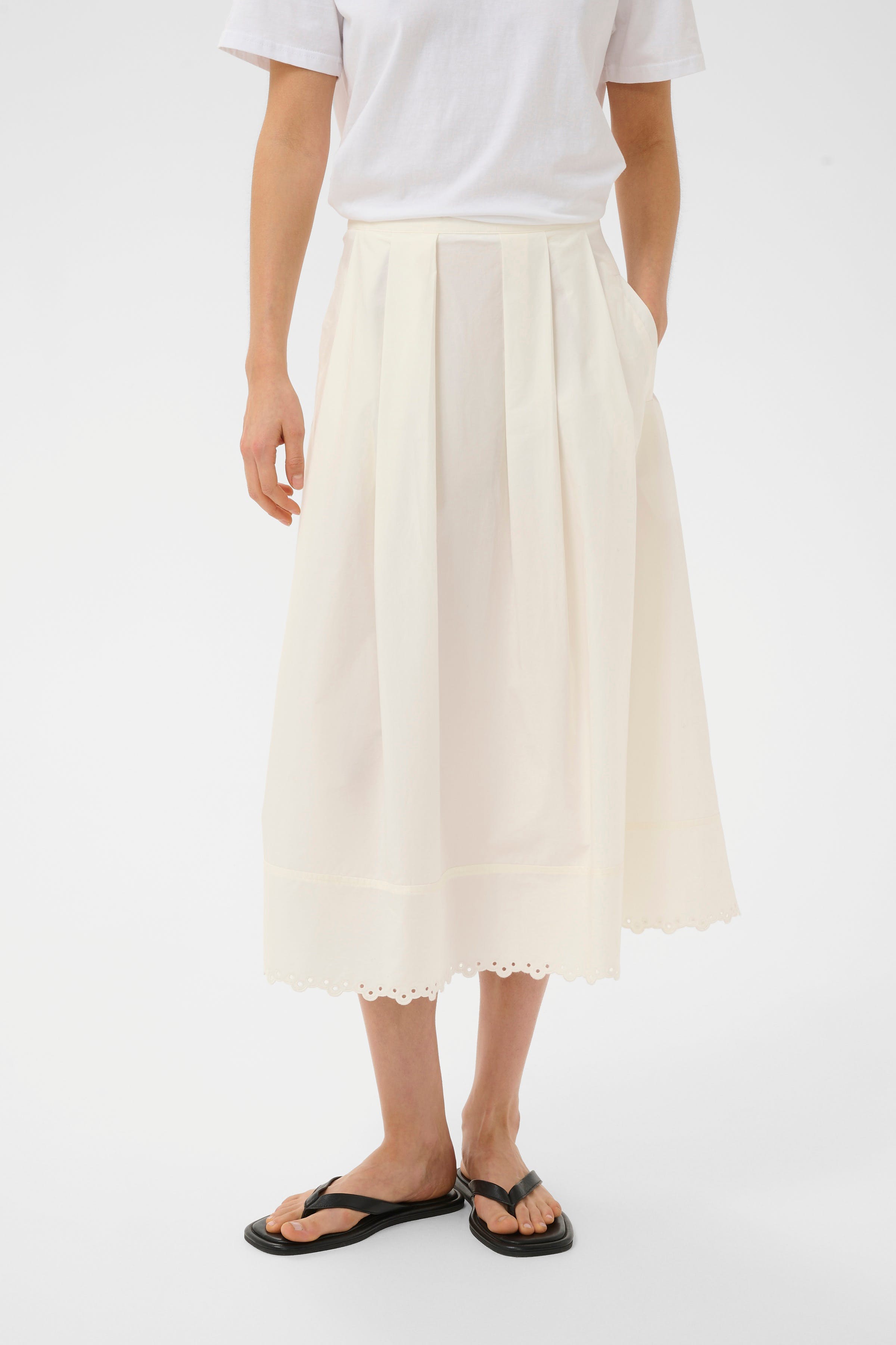 LIAIW POPLIN Rock LOOKBOOK FRONT 30112358-110701