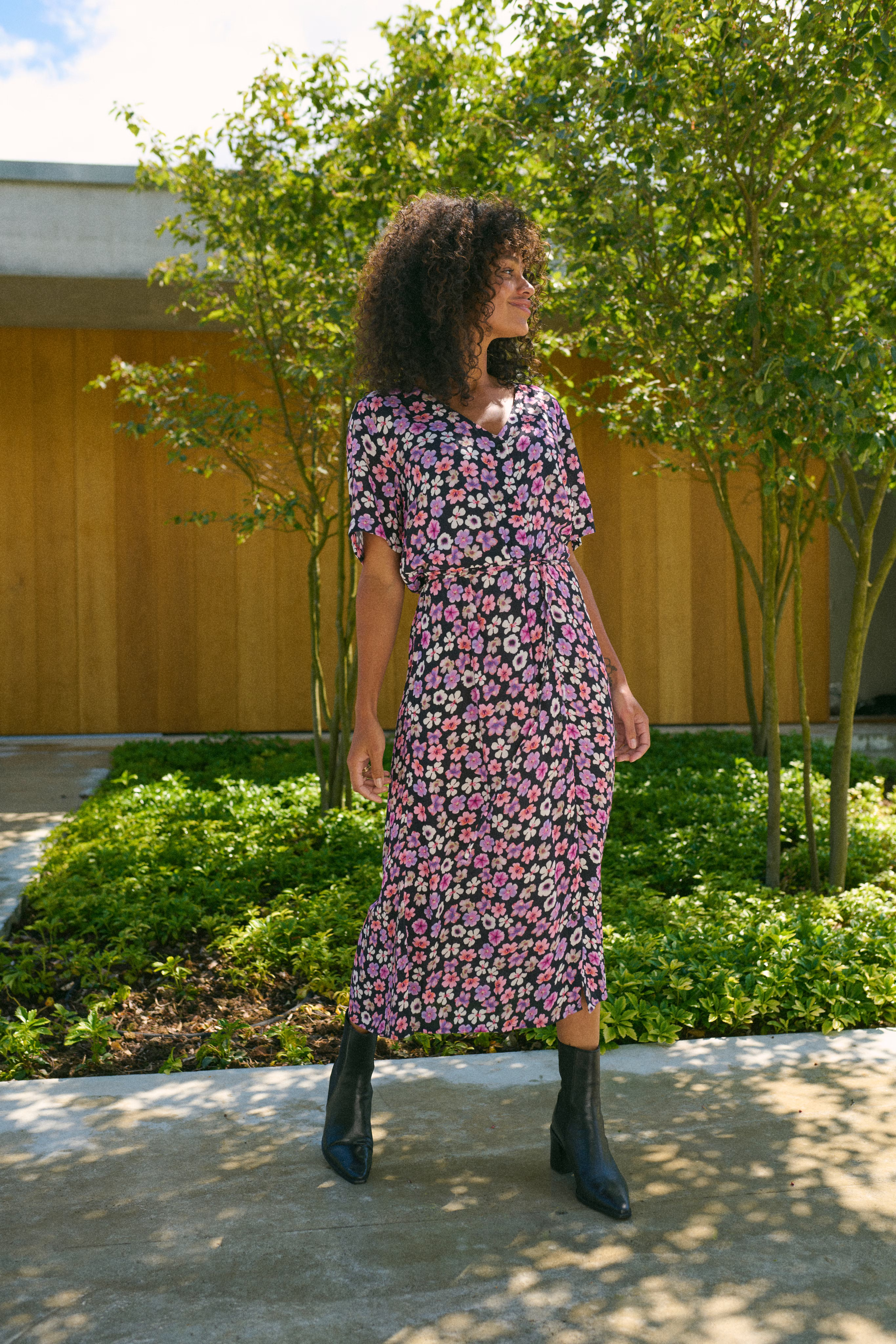 KAtara Kjole LOCATION NONE 10507379-104082