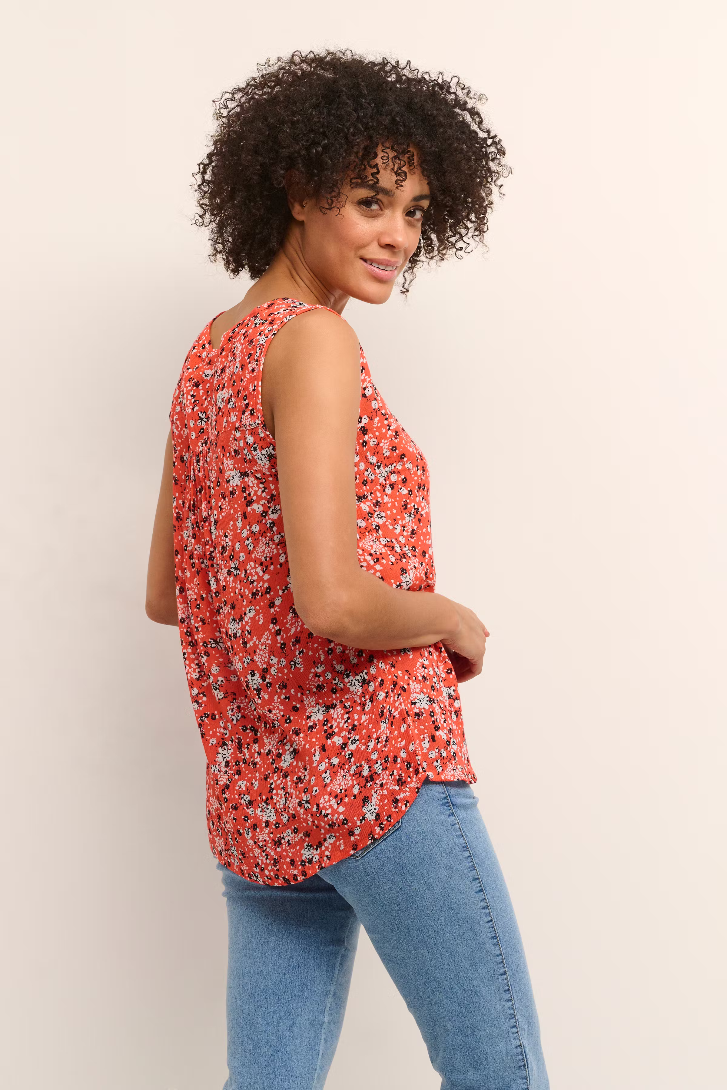 KAvilia Top LOOKBOOK BACK 10506475-103227