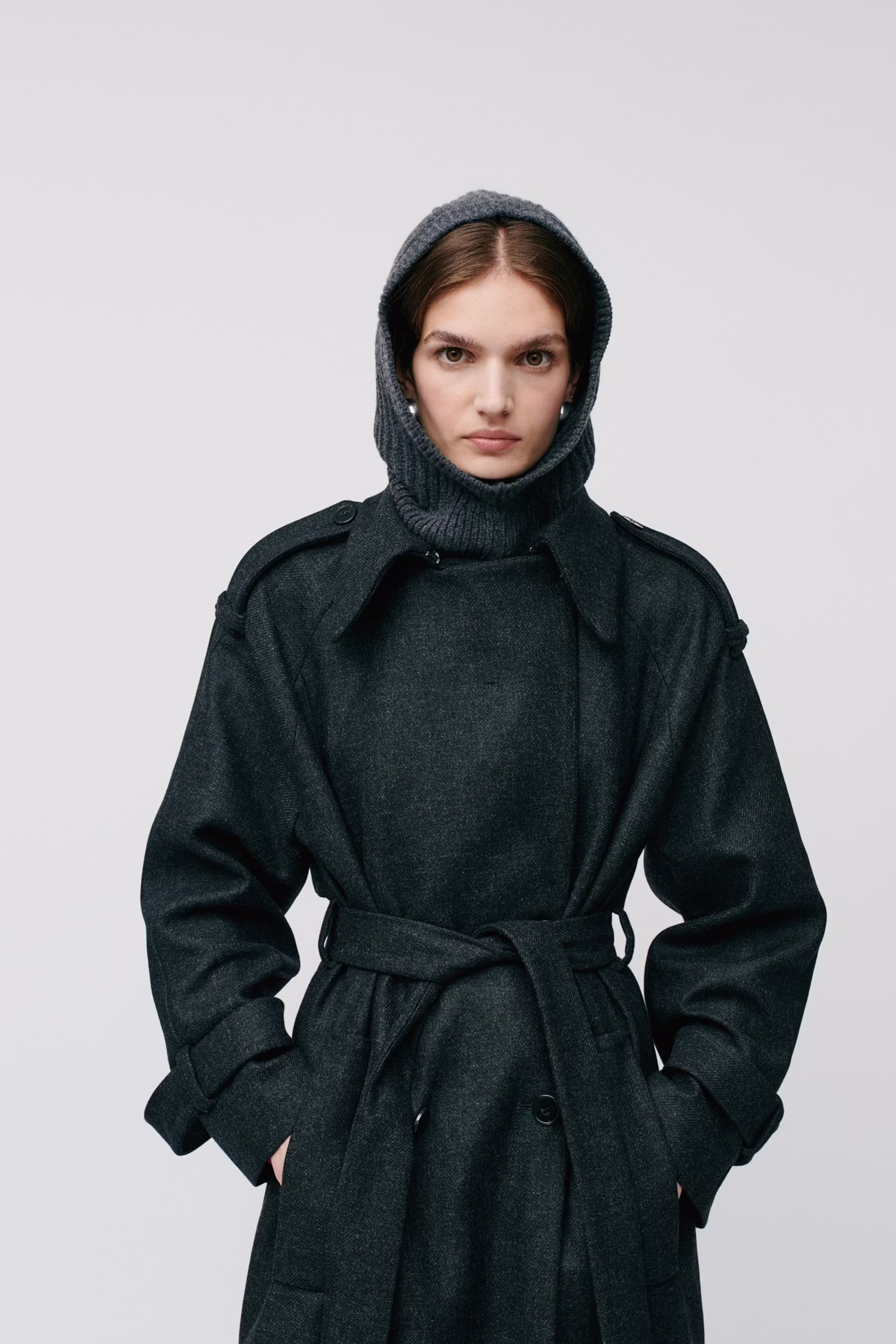 ANNIE LEE BALACLAVA LOOKBOOK FRONT 30600717-GY949